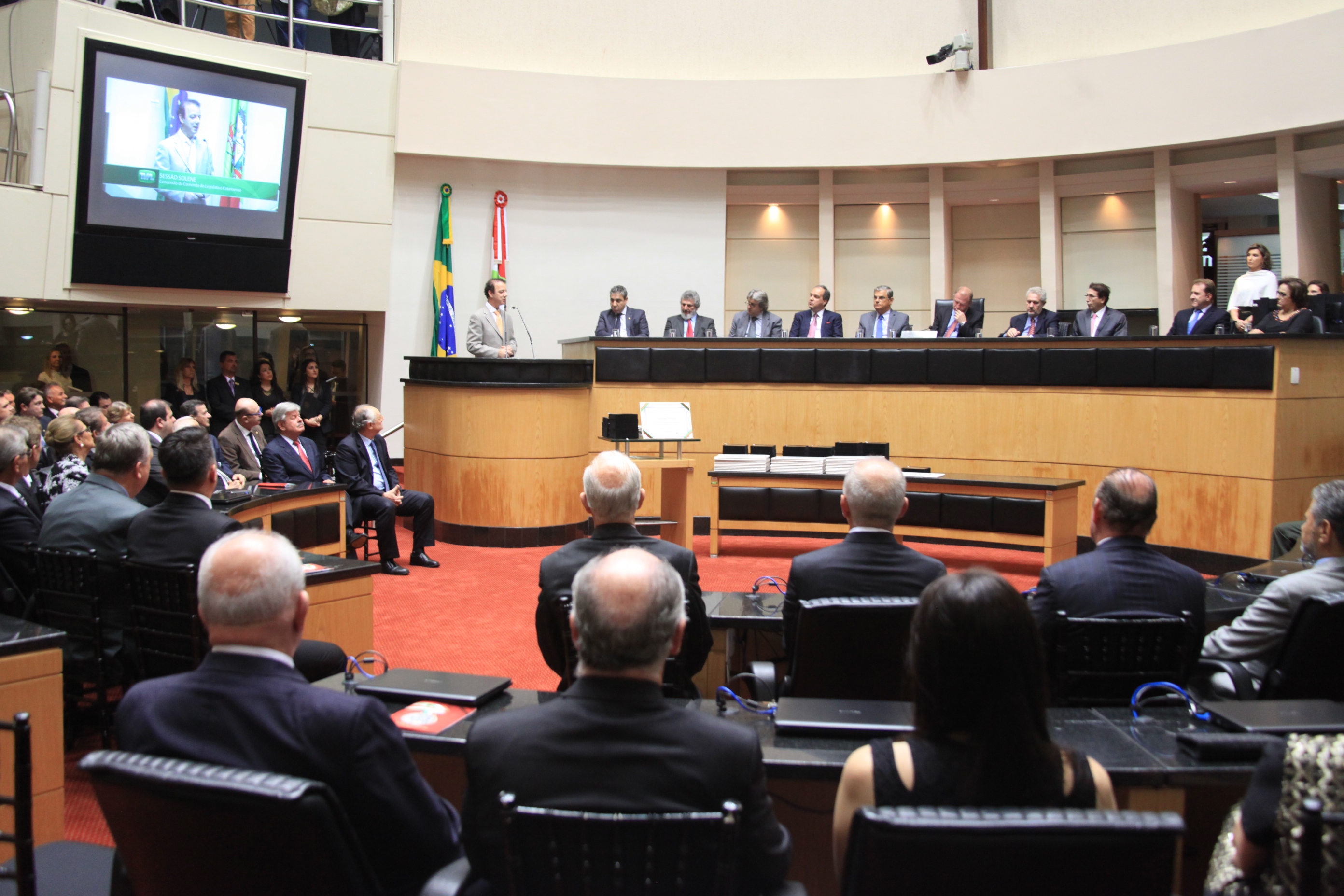 Solenidade de concessão da Comenda do Legislativo Catarinense. Deputado Ismael dos Santos (PSD) Foto: Fábio Queiroz