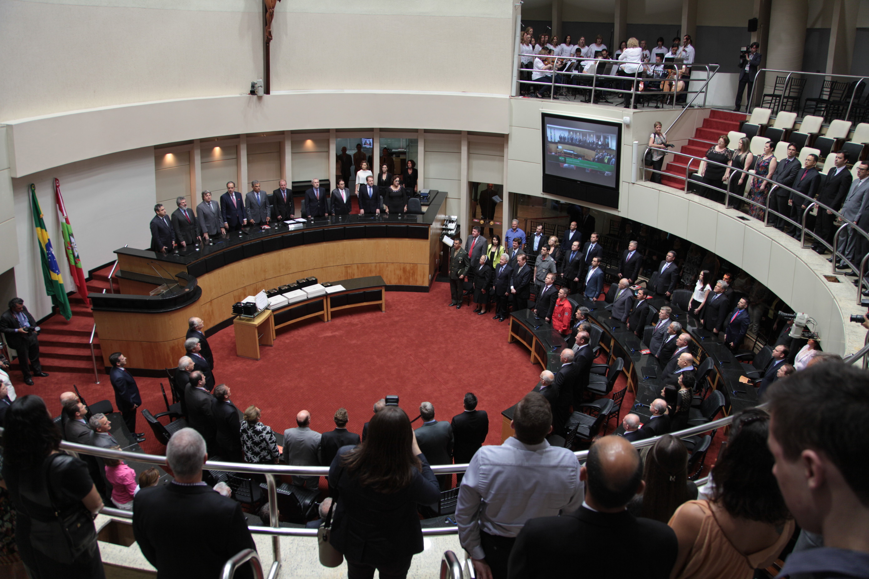 Solenidade de concessão da Comenda do Legislativo Catarinense. Foto: Solon Soares