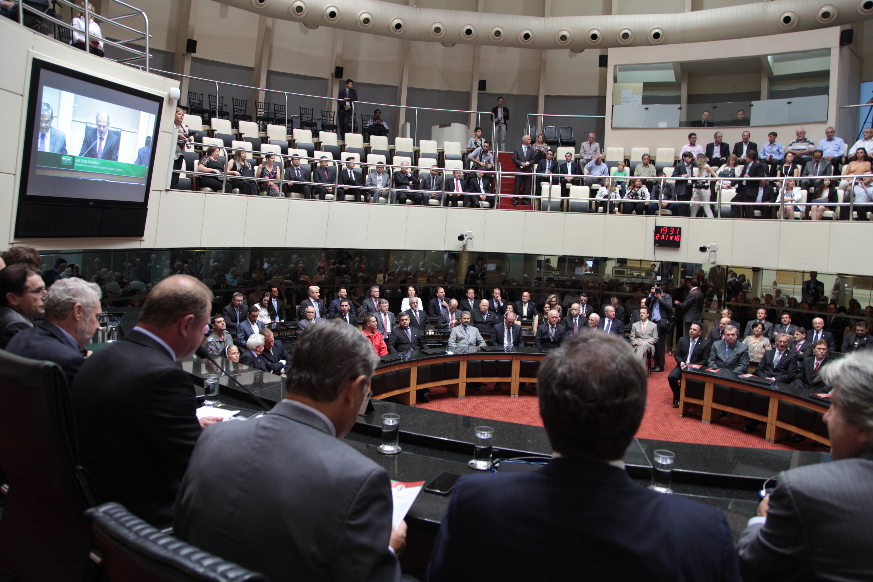 Solenidade de concessão da Comenda do Legislativo Catarinense. Foto: Solon Soares