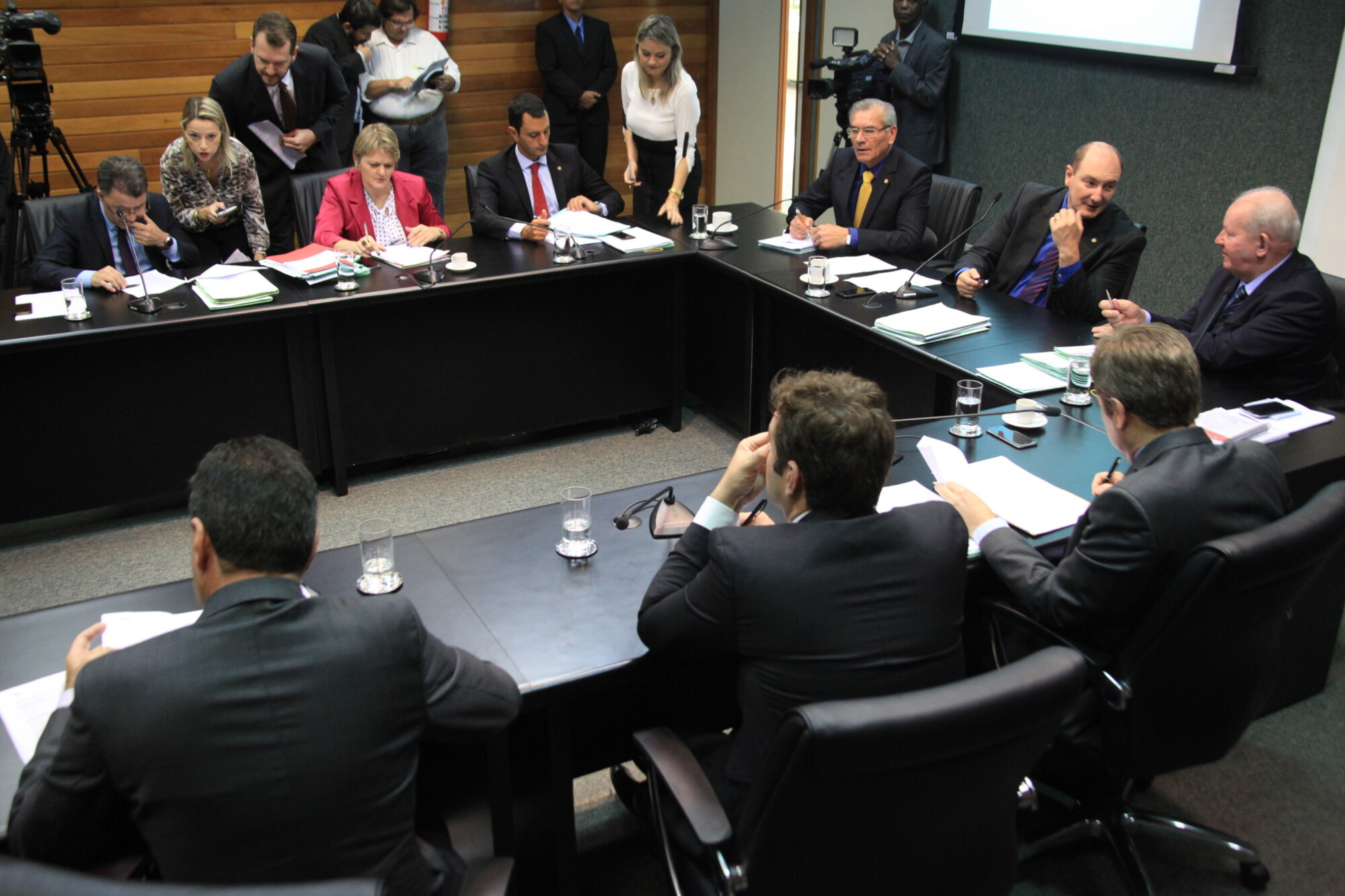 CCJ aprova proposta do governo de enquadramento empresarial simplificado