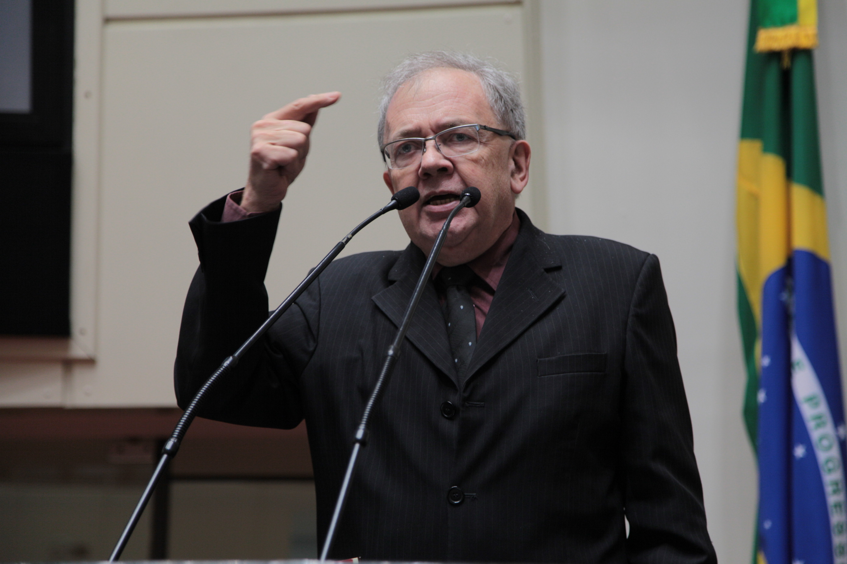 Sessão Ordinária. Deputado Fernando Coruja (PMDB)