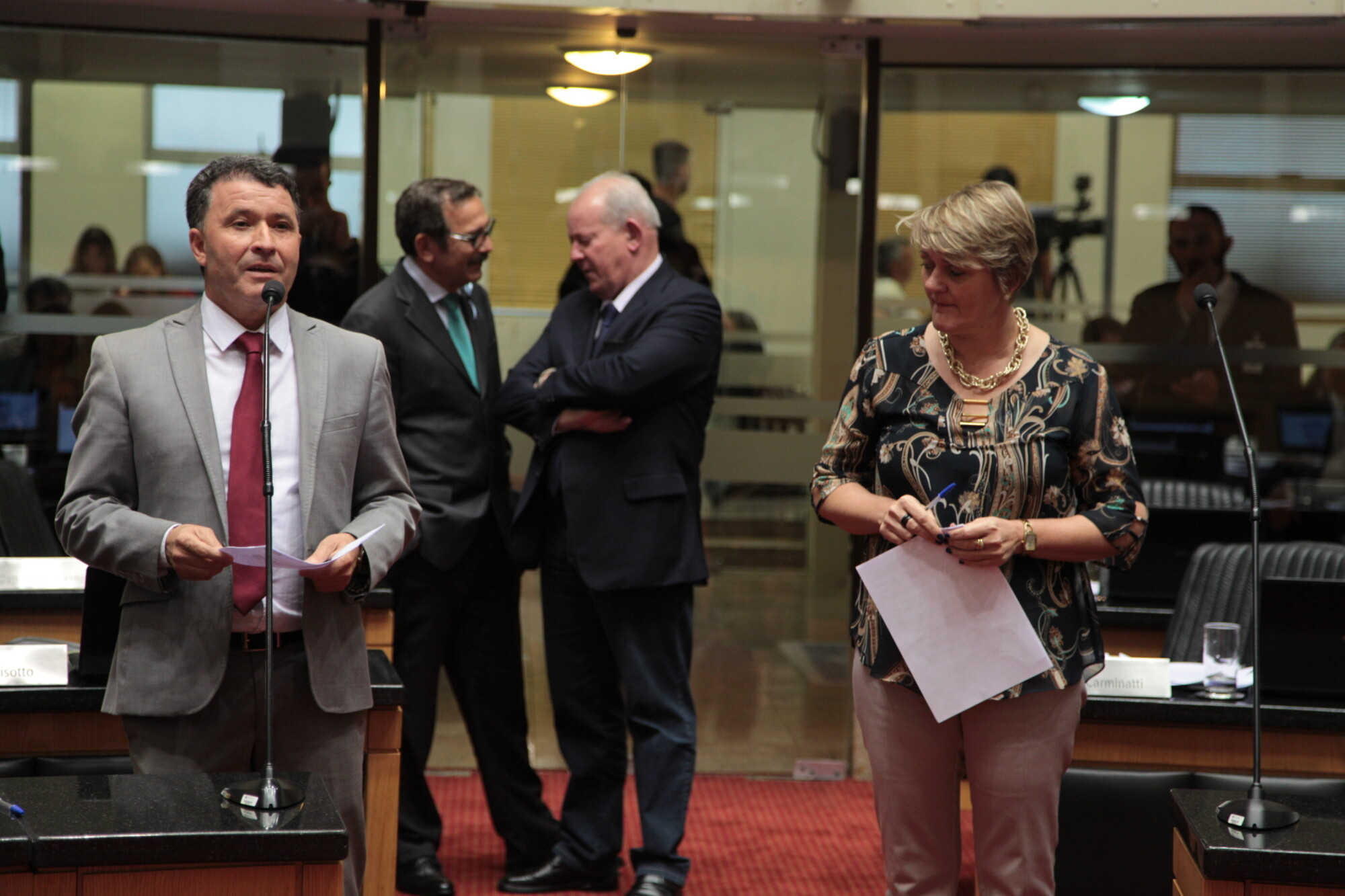 Proposta que transfere dotação da educação para o Deinfra é aprovada
