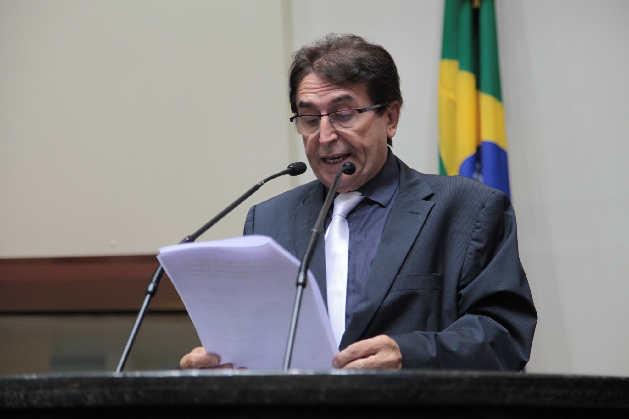 Publicação na internet da lista de espera do SUS é aprovada em Plenário