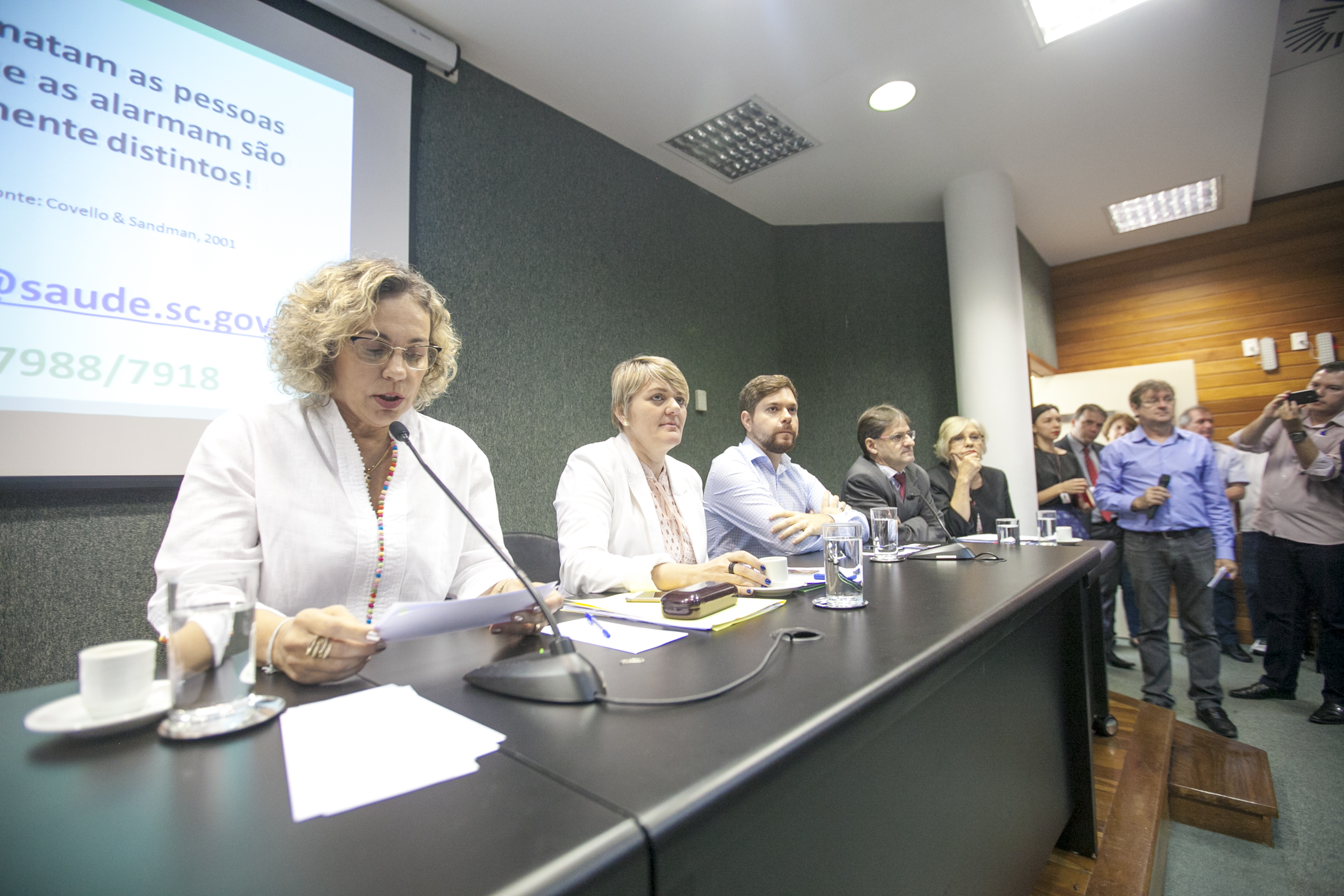 Audiência Pública sobre a Situação dos mamógrafos e a qualidade dos exames de mamografia no Estado de Santa Catarina.