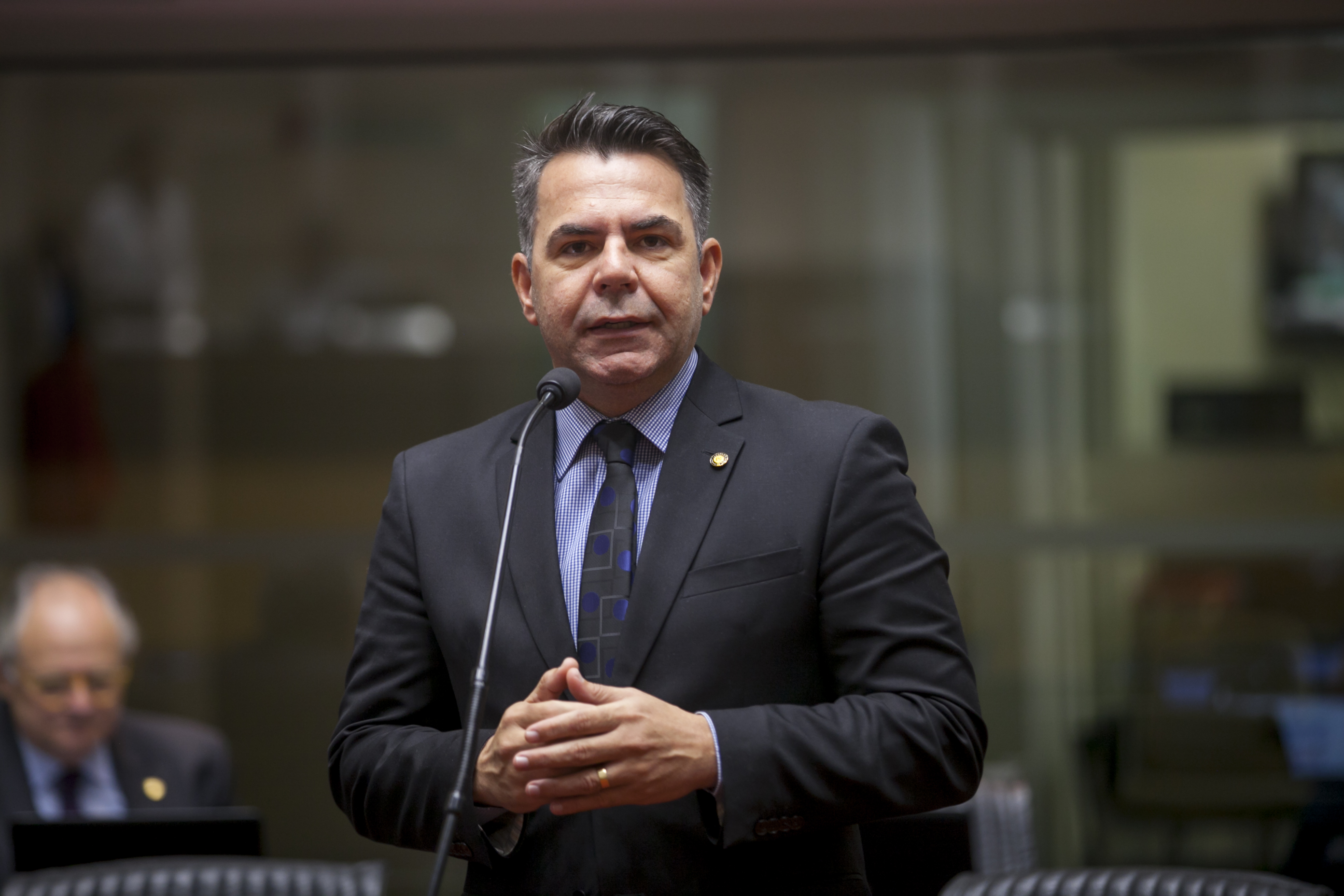 Sessão Ordinária. Deputado Luiz Fernando Vampiro (PMDB).