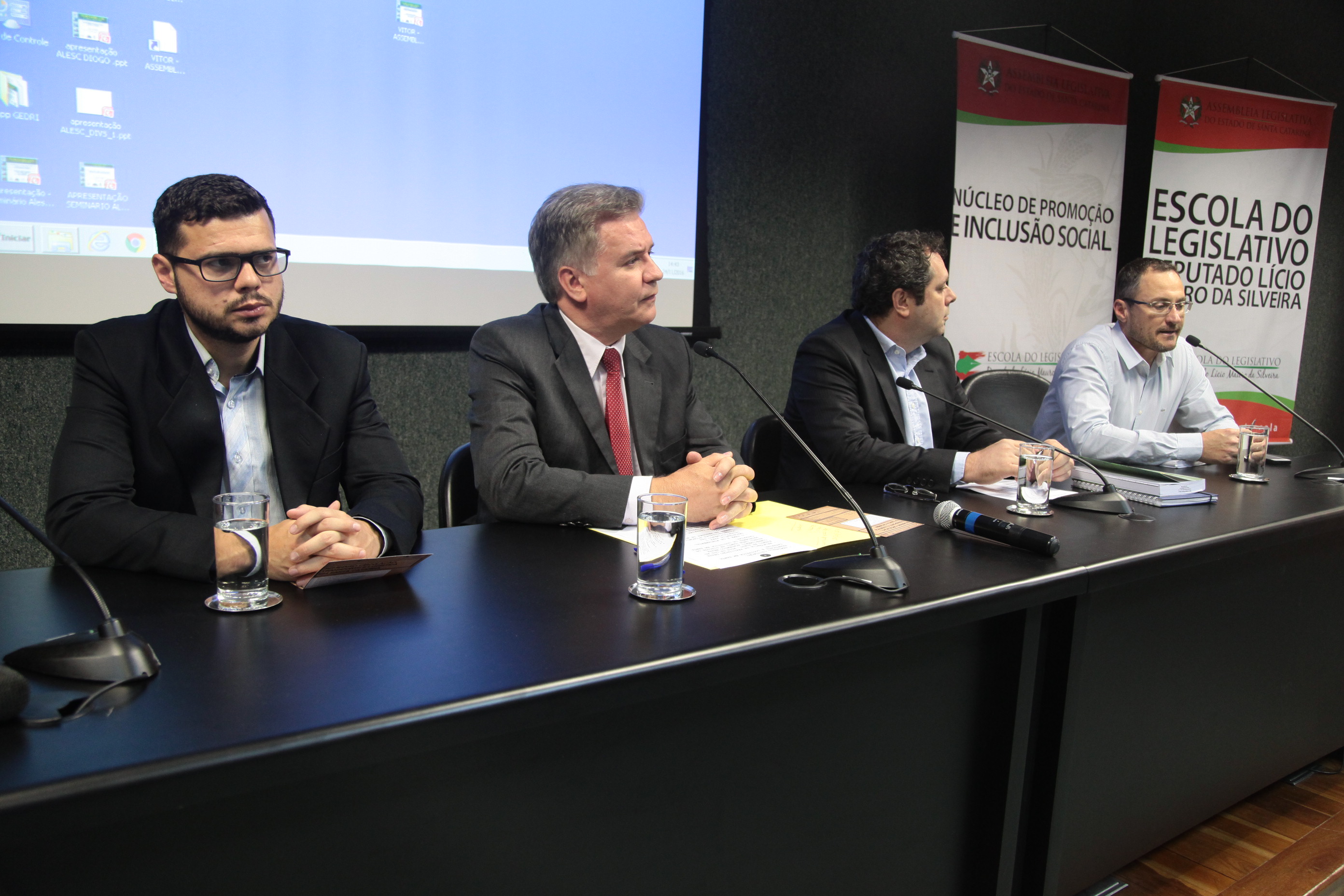 Seminário sobre Circulação, Transporte e Logística no Estado de Santa Catarina.
