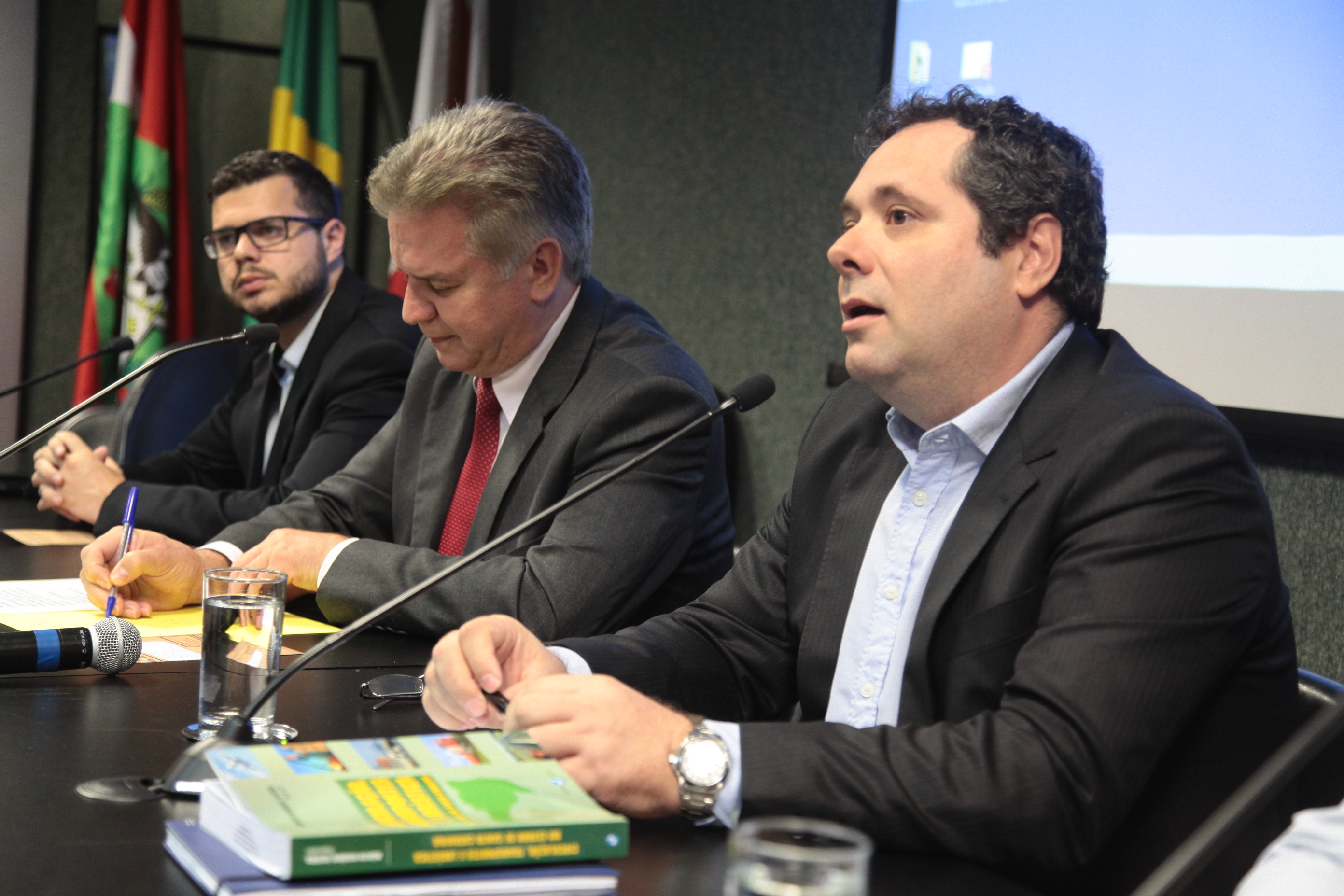 Seminário sobre Circulação, Transporte e Logística no Estado de Santa Catarina.