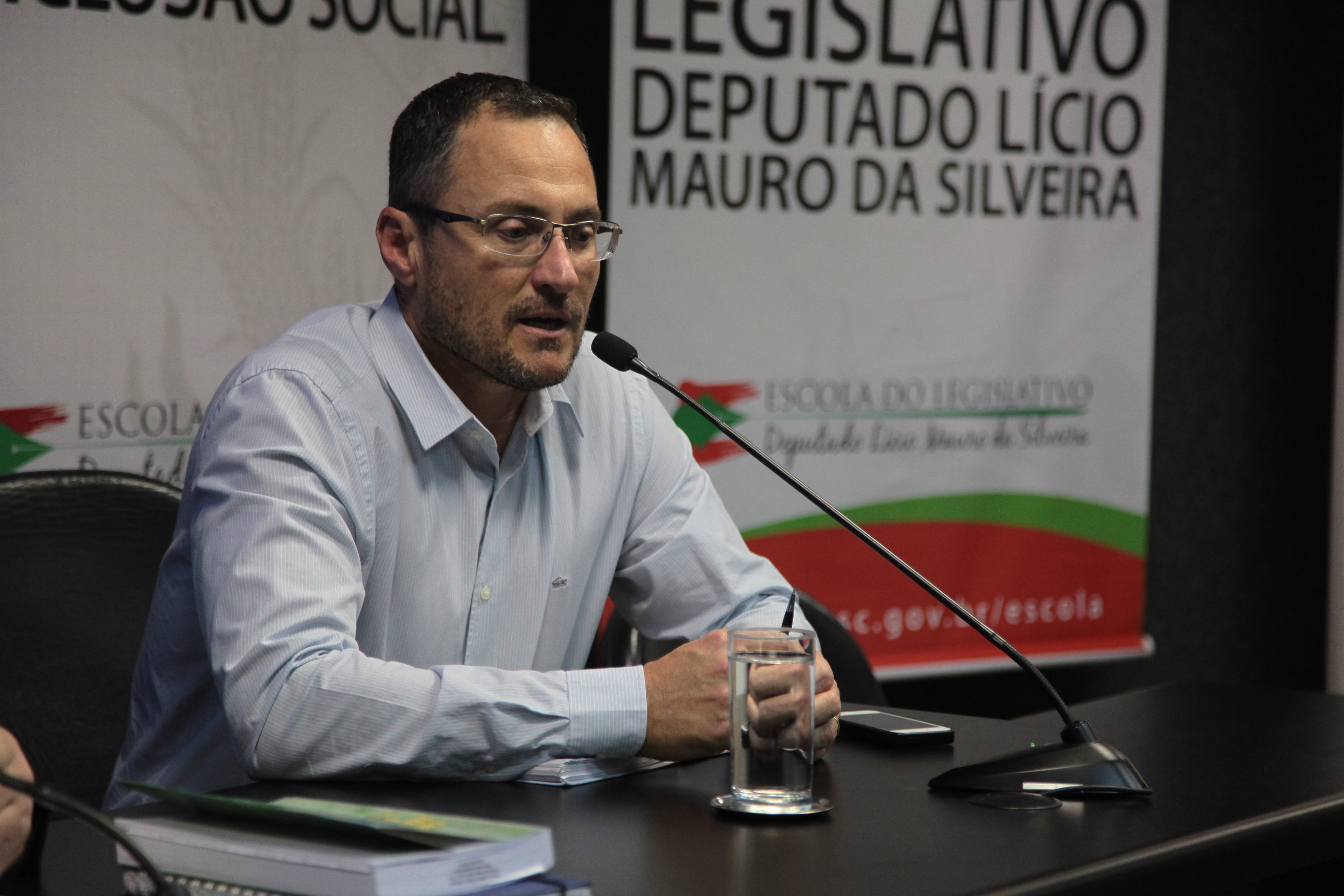 Seminário sobre Circulação, Transporte e Logística no Estado de Santa Catarina.