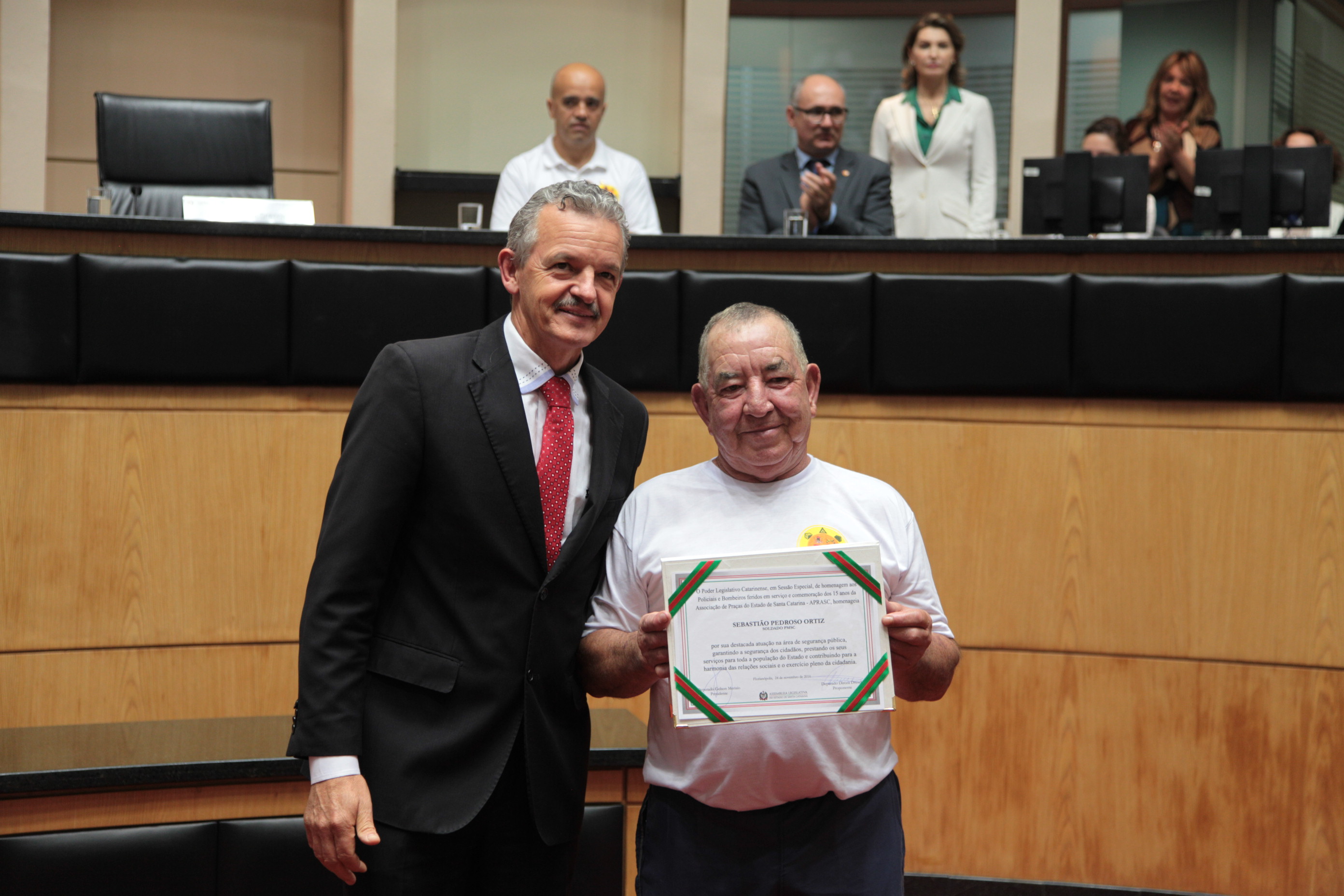 Sessão Especial - Homenagem aos Policiais e Bombeiros Feridos e 15 Anos da APRASC