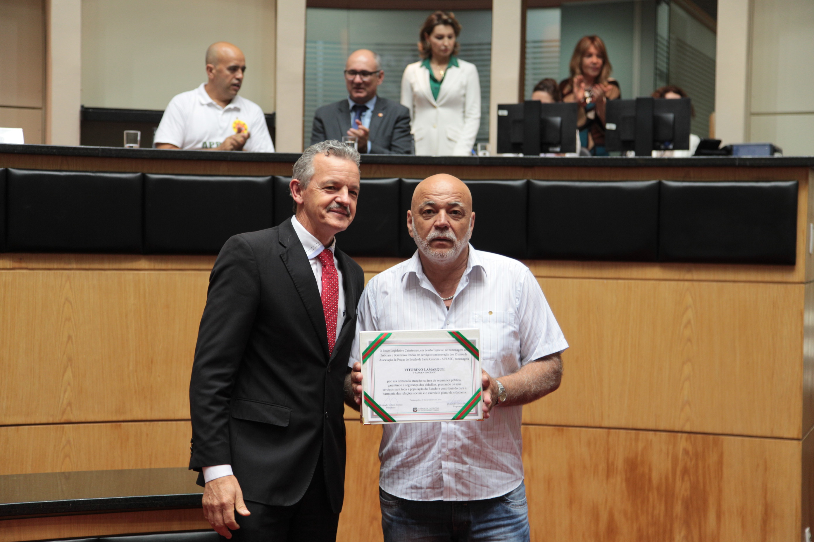 Sessão Especial - Homenagem aos Policiais e Bombeiros Feridos e 15 Anos da APRASC