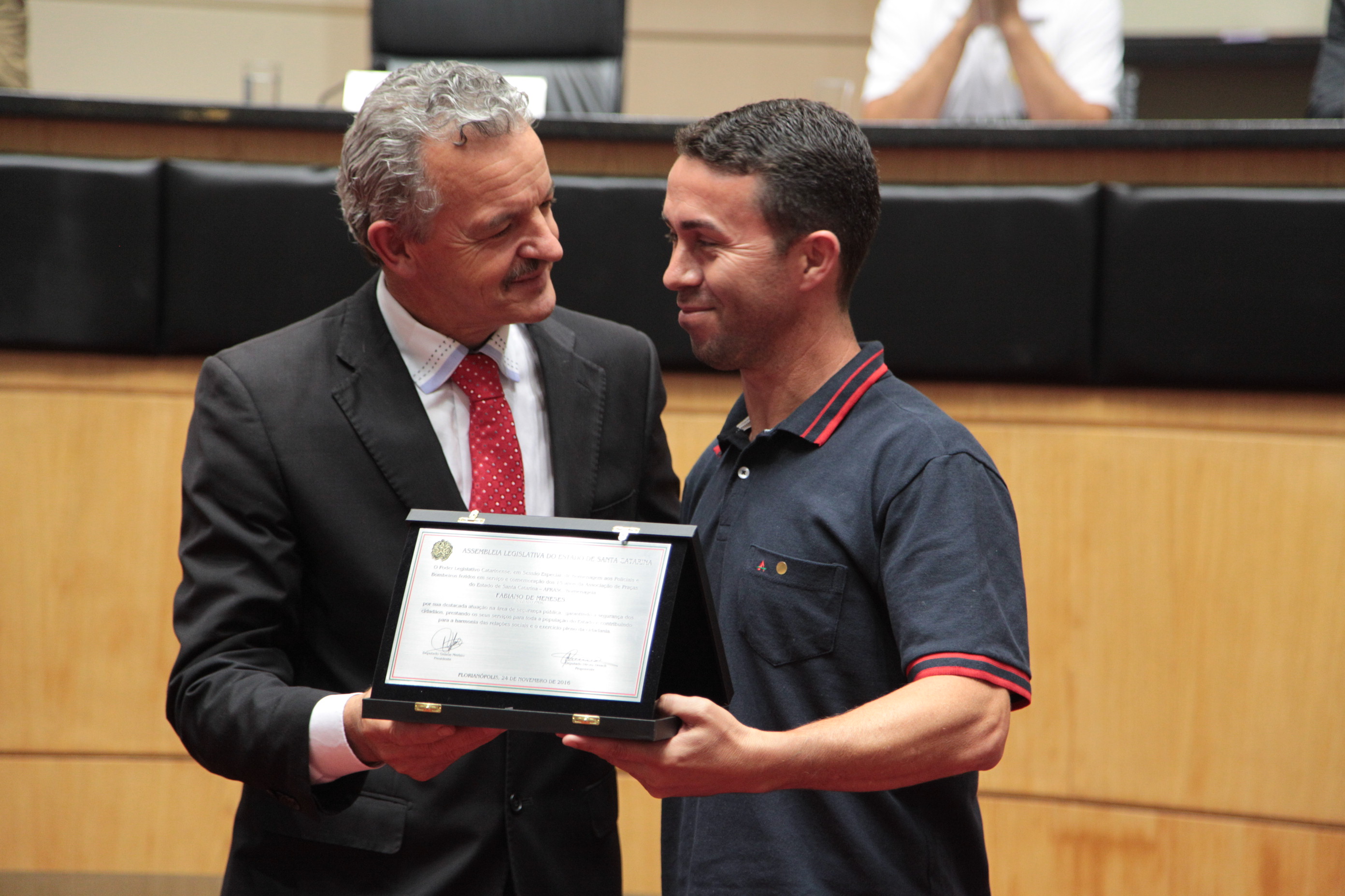 Sessão Especial - Homenagem aos Policiais e Bombeiros Feridos e 15 Anos da APRASC
