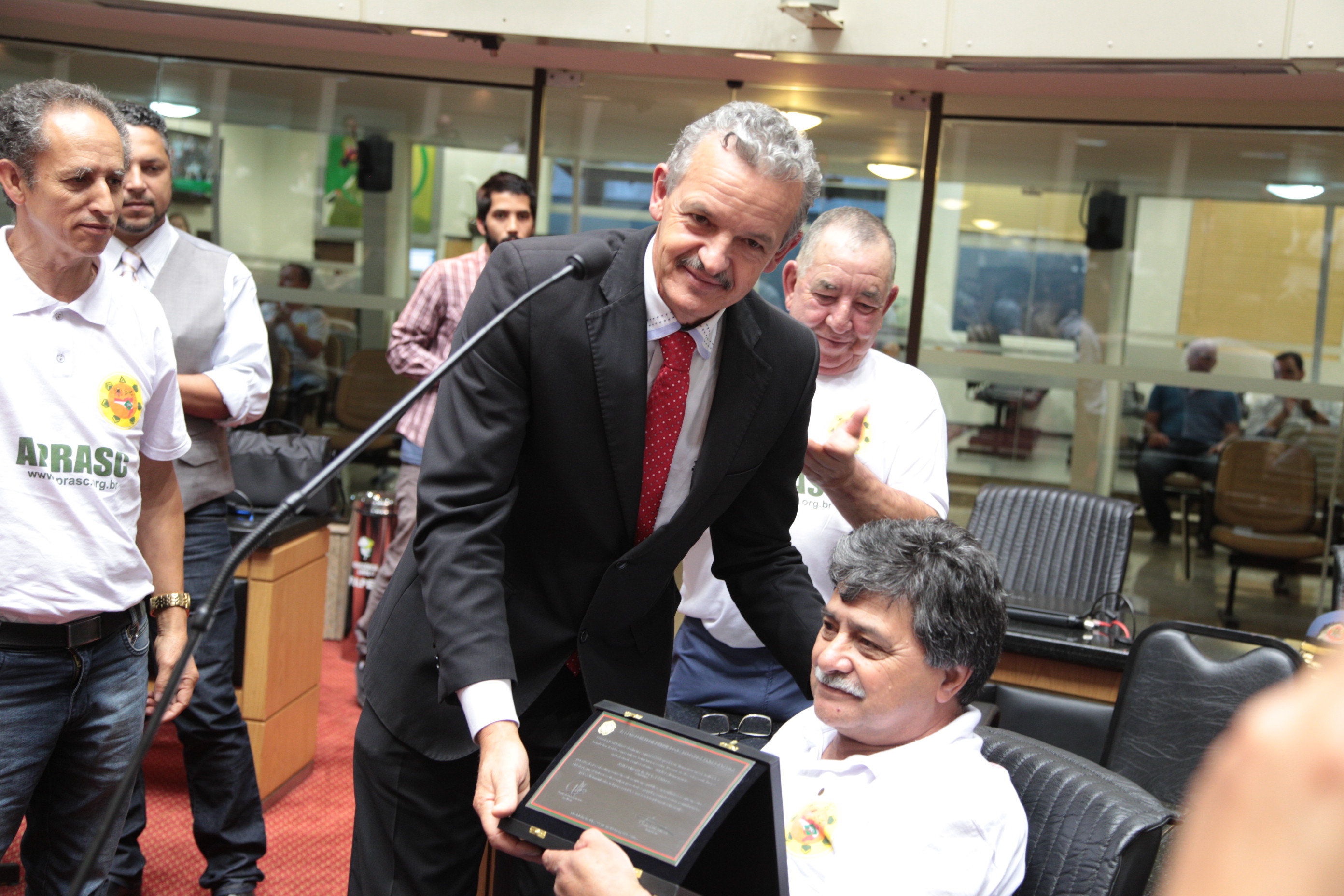 Sessão Especial - Homenagem aos Policiais e Bombeiros Feridos e 15 Anos da APRASC