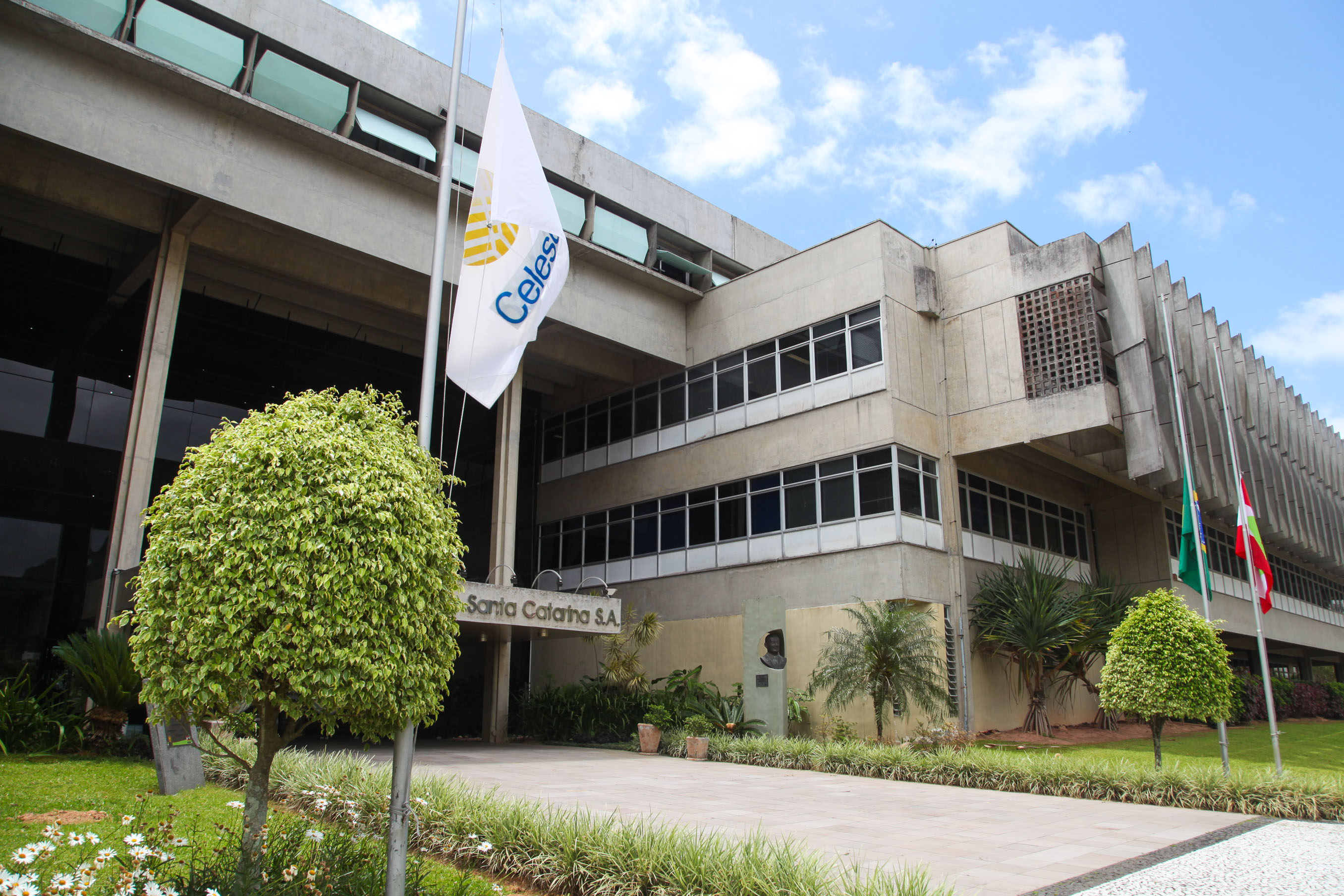 Celesc lança Operação Verão