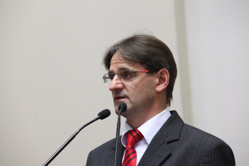 Deputado Neodi Saretta pede mais policiais para Ponte Serrada