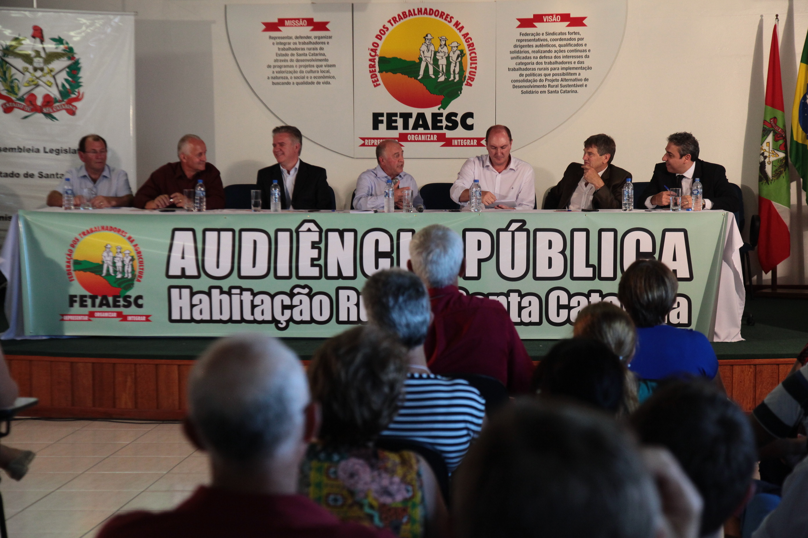Audiência Pública para debater sobre A Escassez de Recursos para o Programa Nacional de Habitação Rural em Santa Catarina: perspectiva para demanda represada e novos atendimentos.