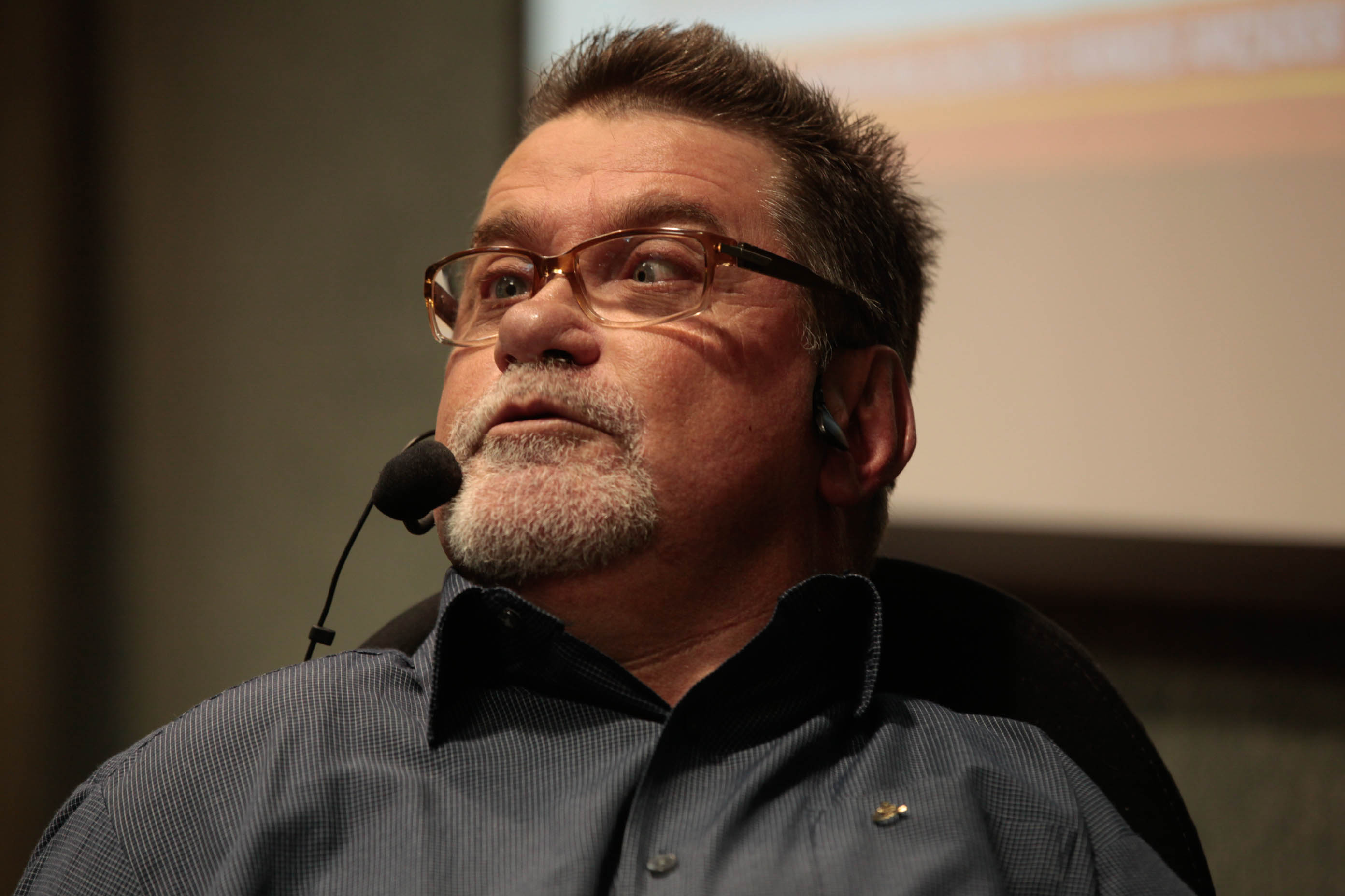 Dia internacional da pessoa com deficiência. Prof. Eduardo Torto Meneghelli.