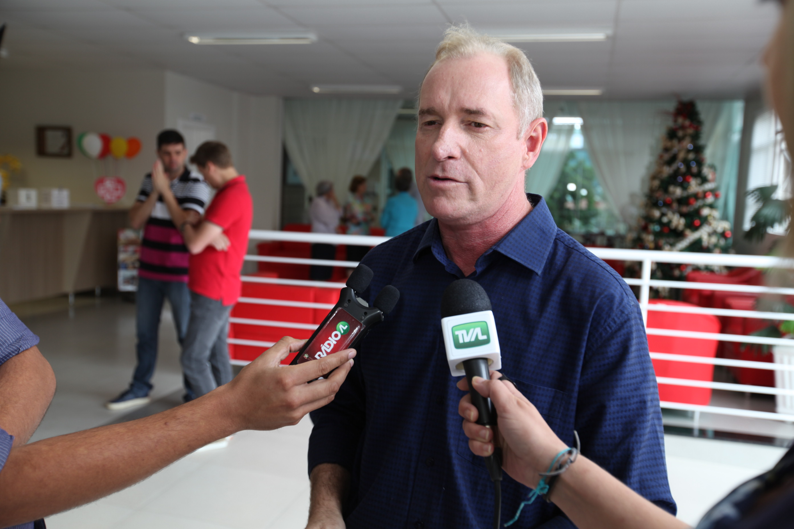 Vistoria das obras no Hospital Regional Alto Vale. Deputado Aldo Schneider (PMDB).