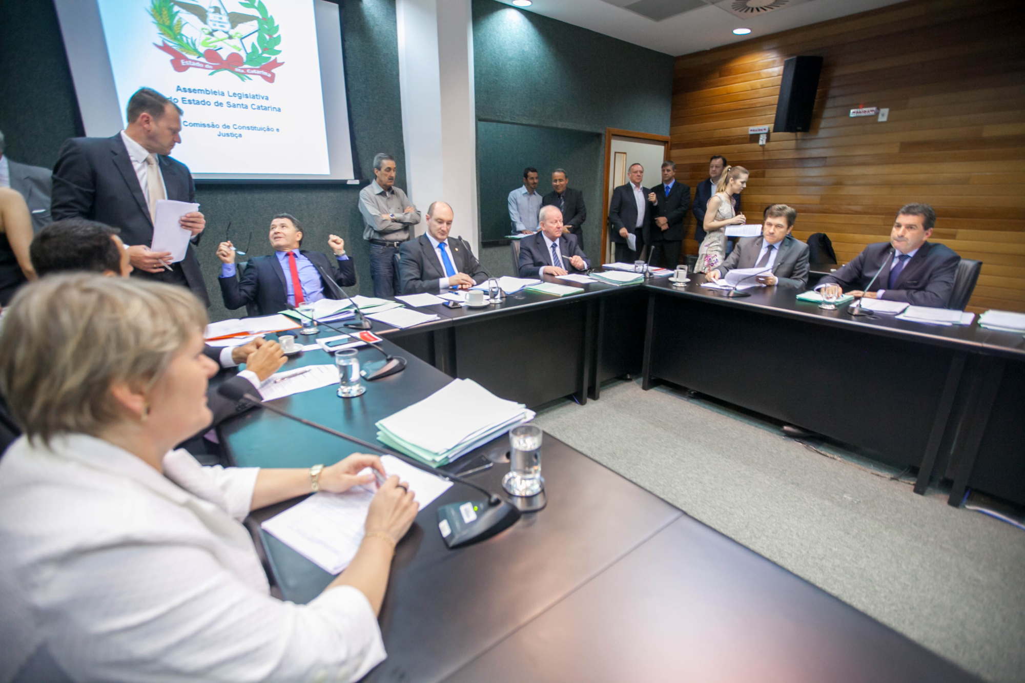 CCJ aprova PL que regulariza doações da Celesc ao FundoSocial