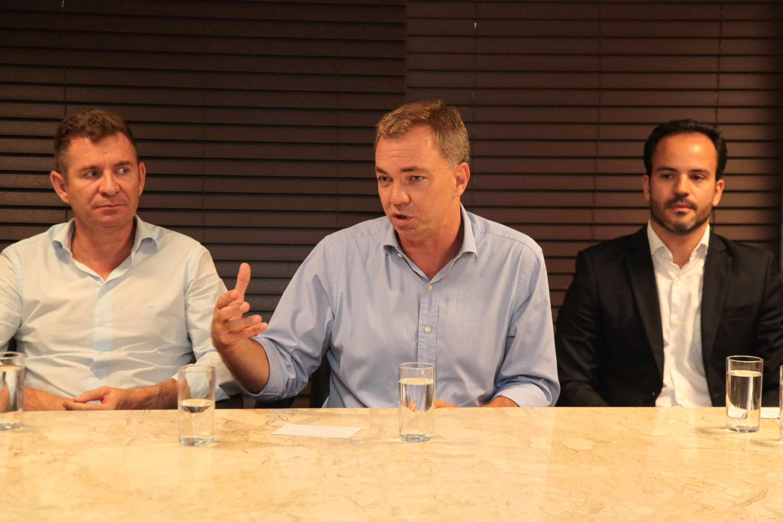 Entrevista coletiva com o Prefeito eleito de Florianópolis Gean Loureiro.
