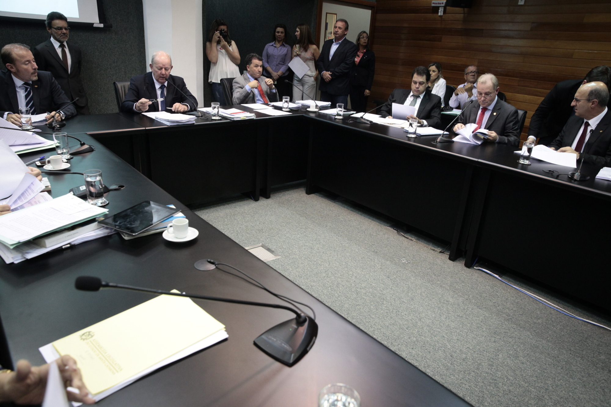 Comissão de Finanças aprova Orçamento estadual para 2017