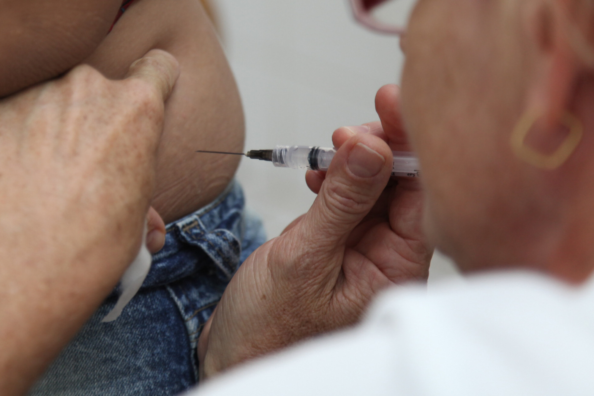 Campanha incentiva vacinação contra HPV para meninos
