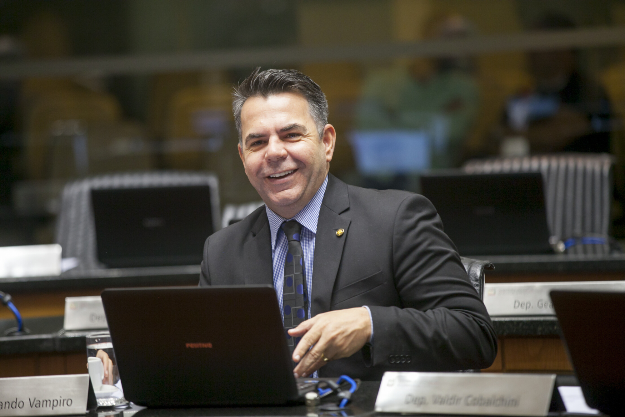 Vampiro assume Secretaria de Estado da Infraestrutura