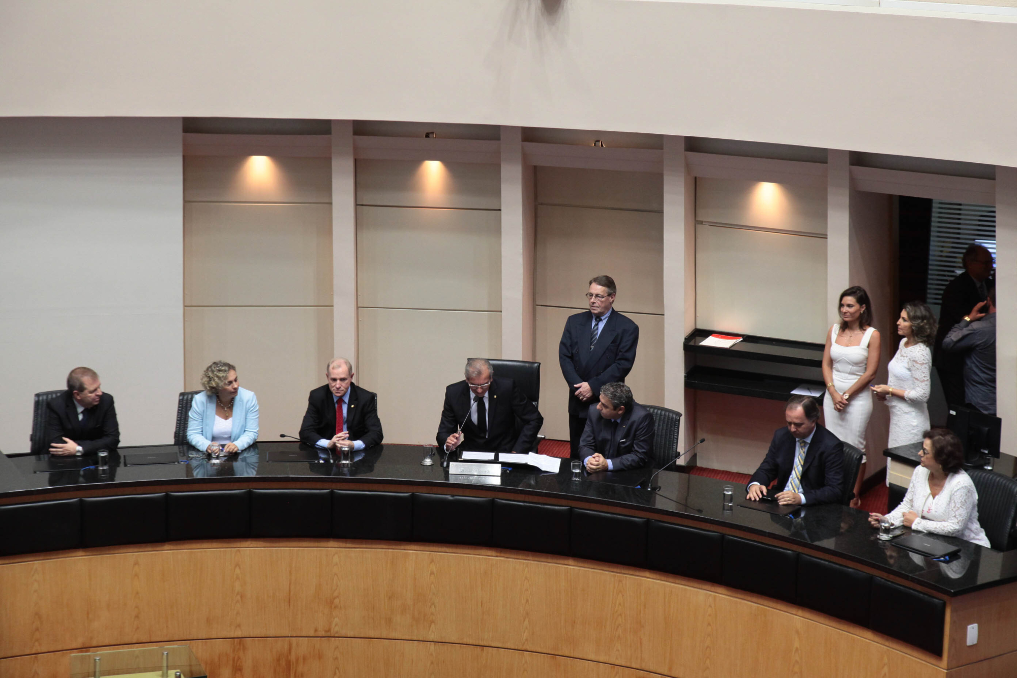 Mulheres ocupam duas vagas na Mesa do Parlamento catarinense