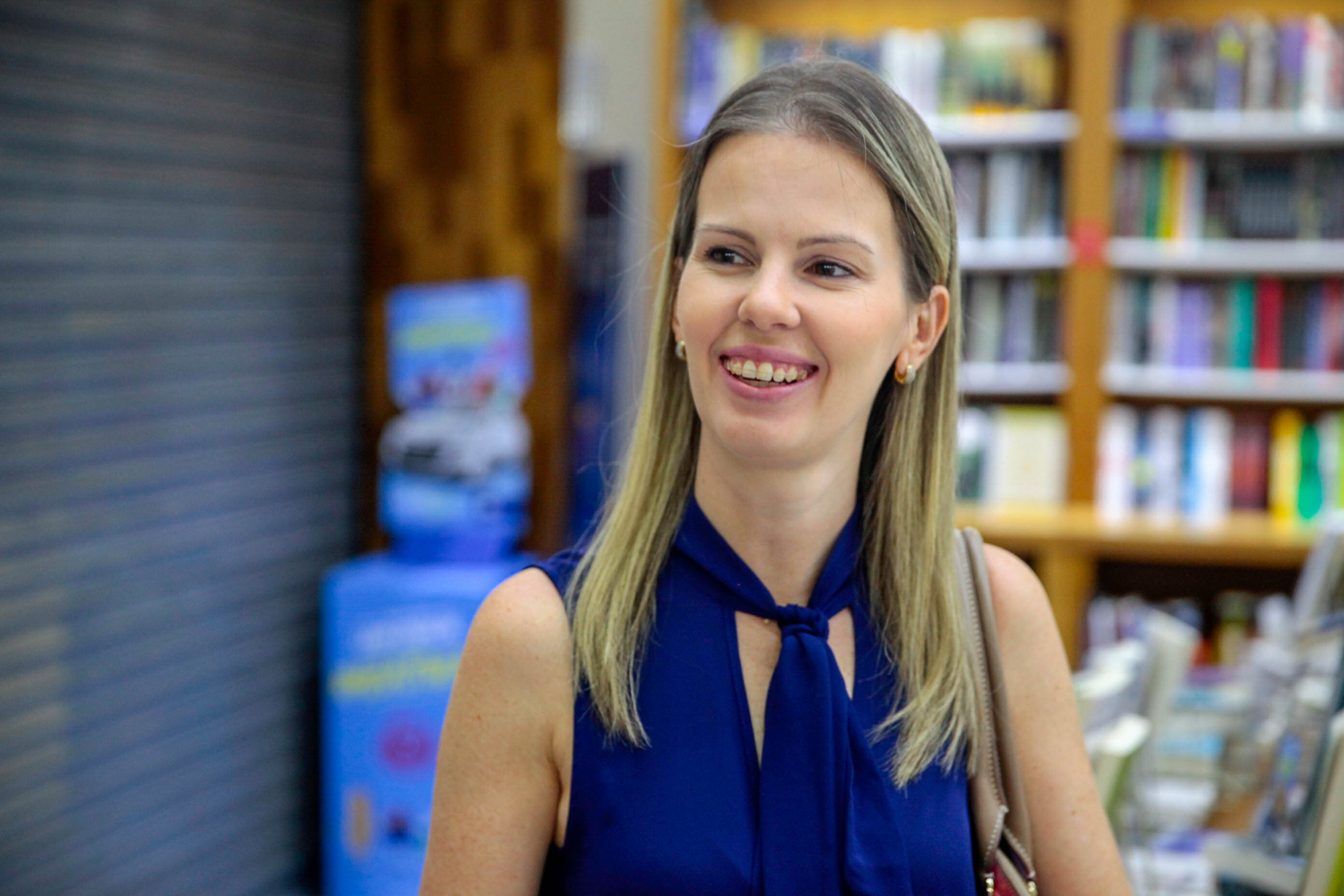 Cláudia Furtado dos Santos, mãe de dois filhos em idade escolar.