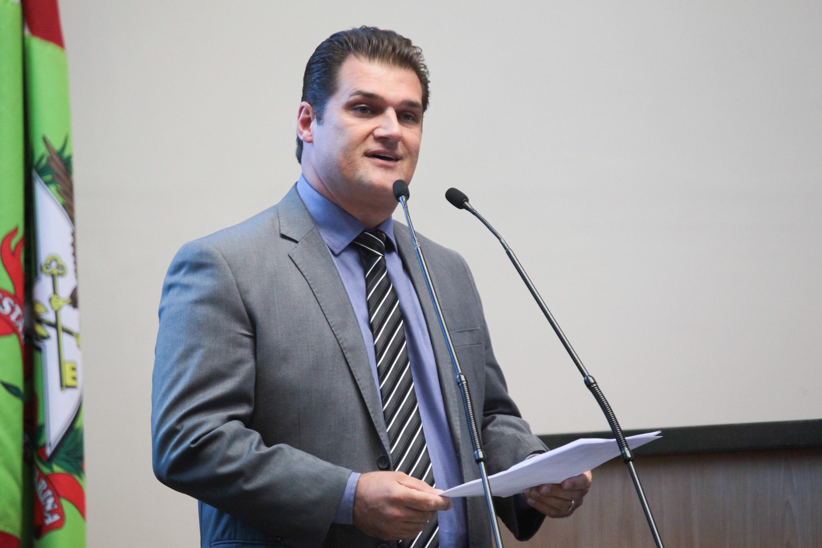 Sessão ordinária. Deputado Claiton Salvaro (PSB).