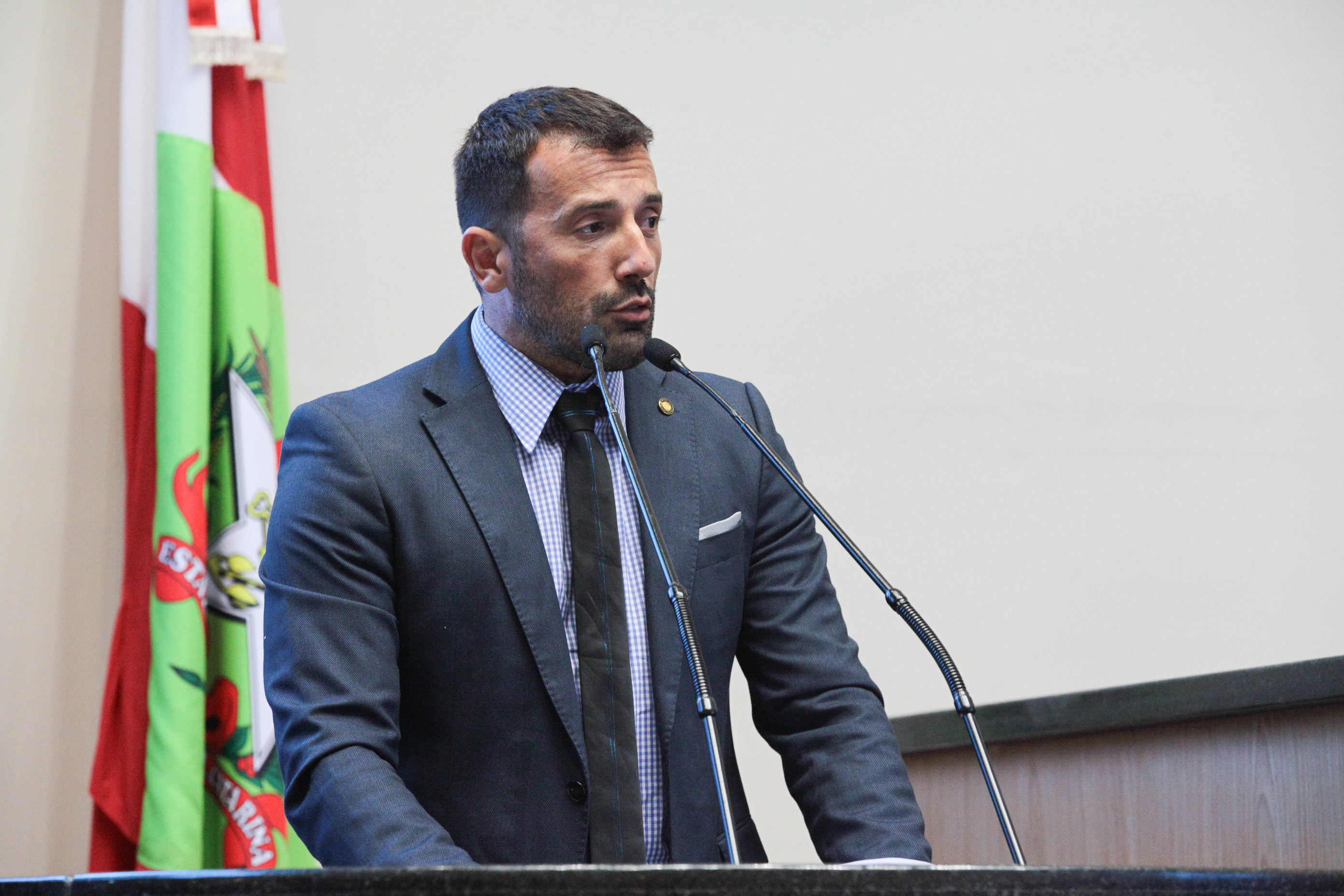 Sessão ordinária. Deputado Patrício Destro (PSB).