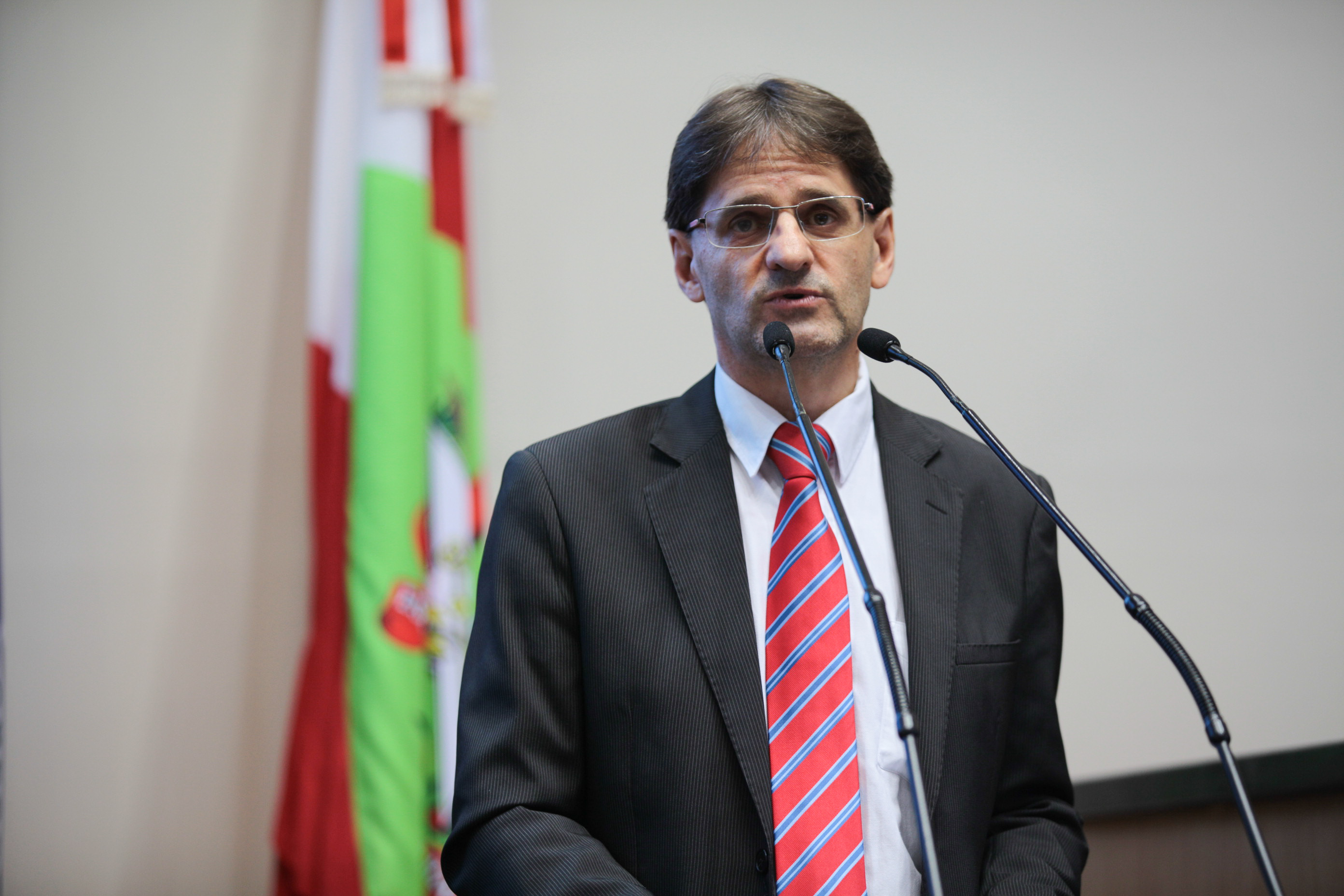 Sessão Ordinária. Deputado Neodi Saretta (PT).
