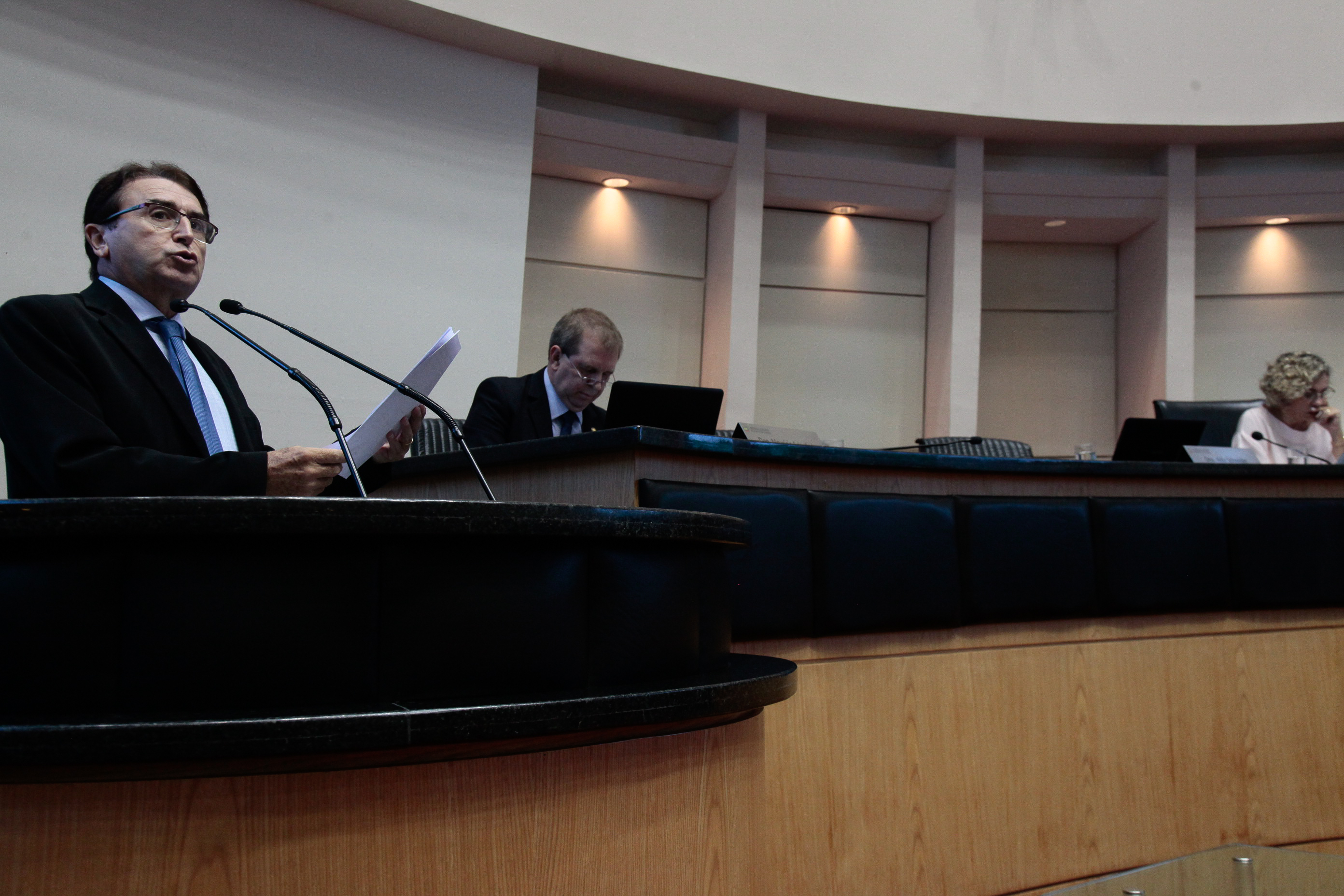 Sessão Ordinária. Deputado Antônio Aguiar (PMDB).