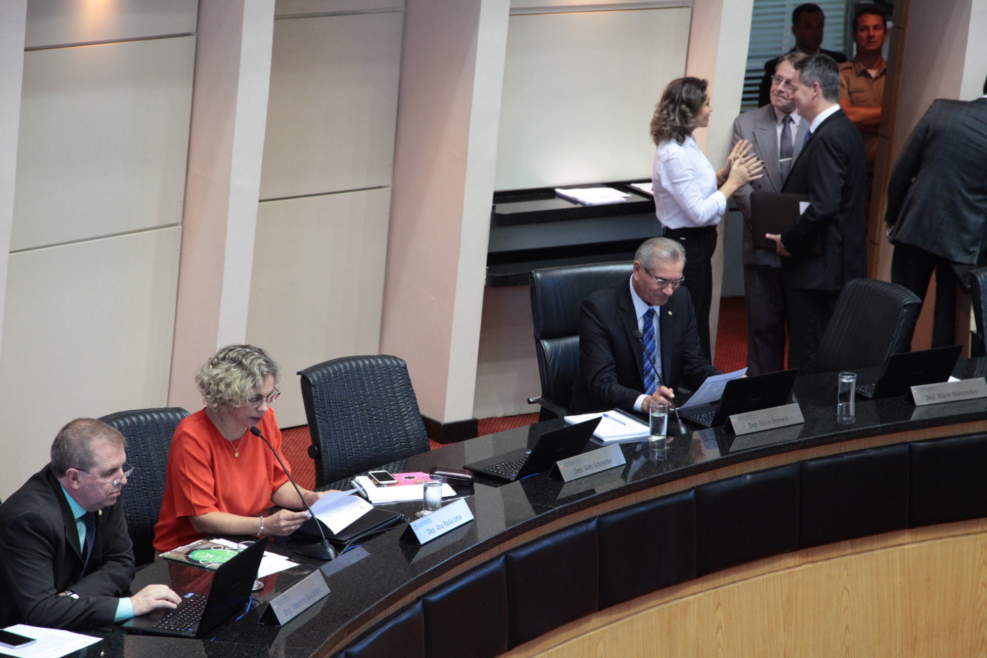 Pronunciamentos dos deputados na sessão desta quarta (22)