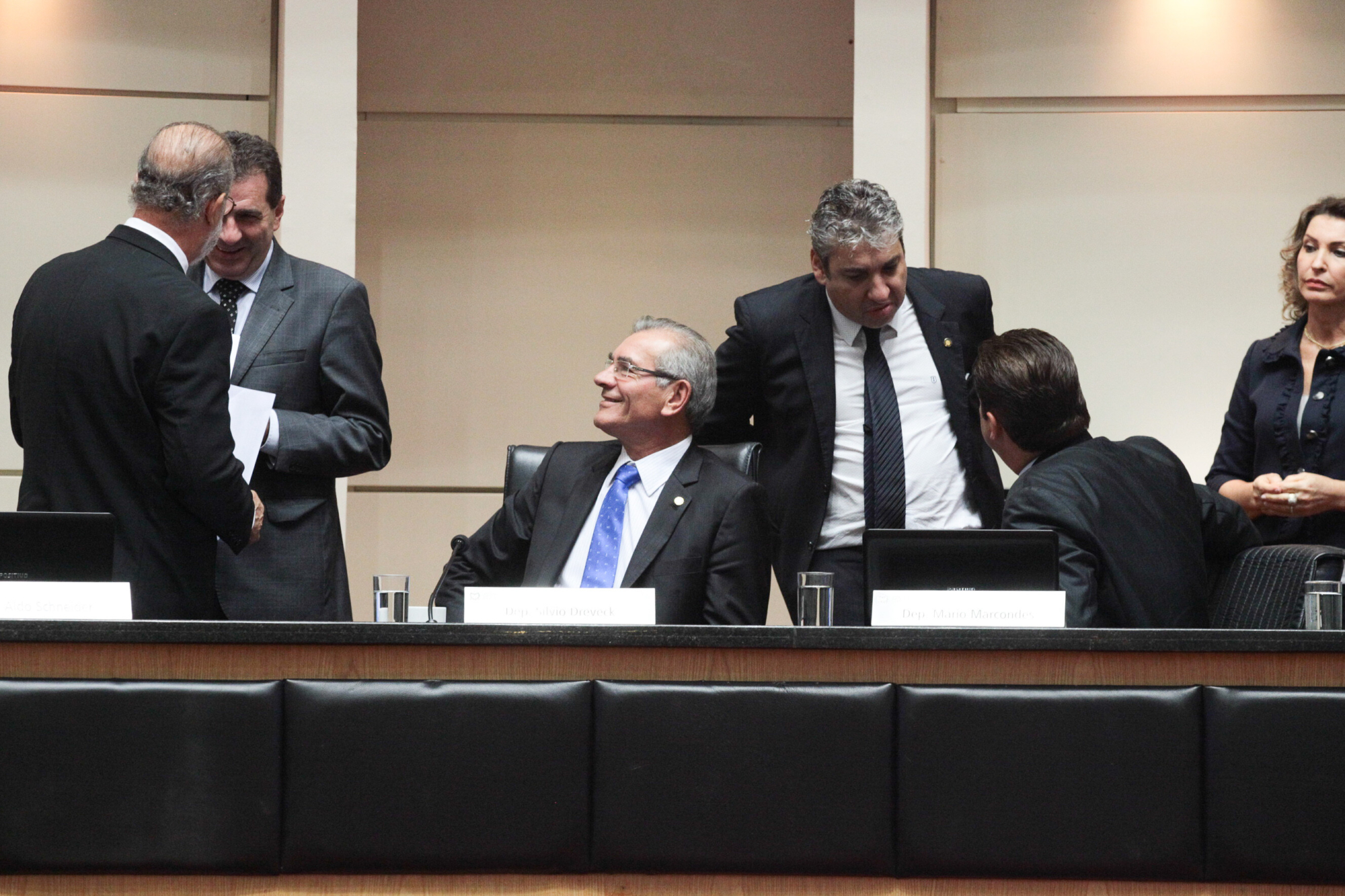 Pronunciamentos dos deputados na Sessão desta quarta (8)