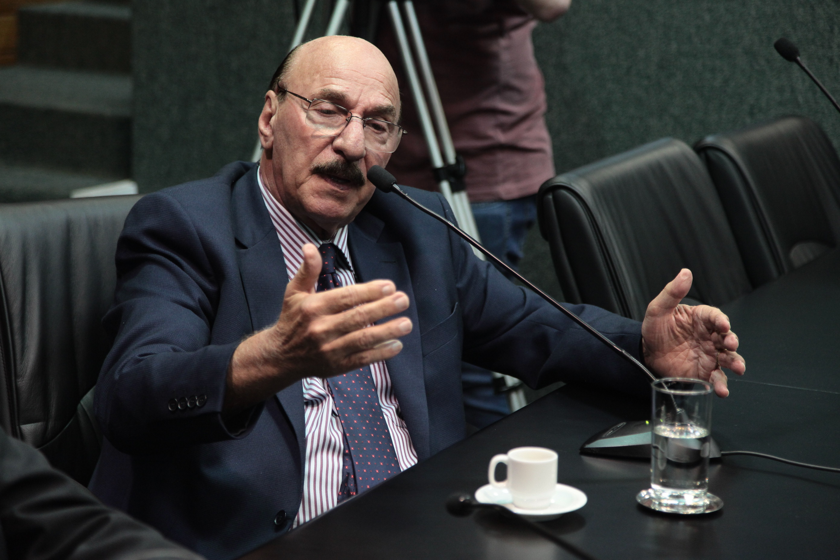 Comissão de defesa dos direitos da criança e do adolescente. Deputado Manoel Mota (PMDB) .