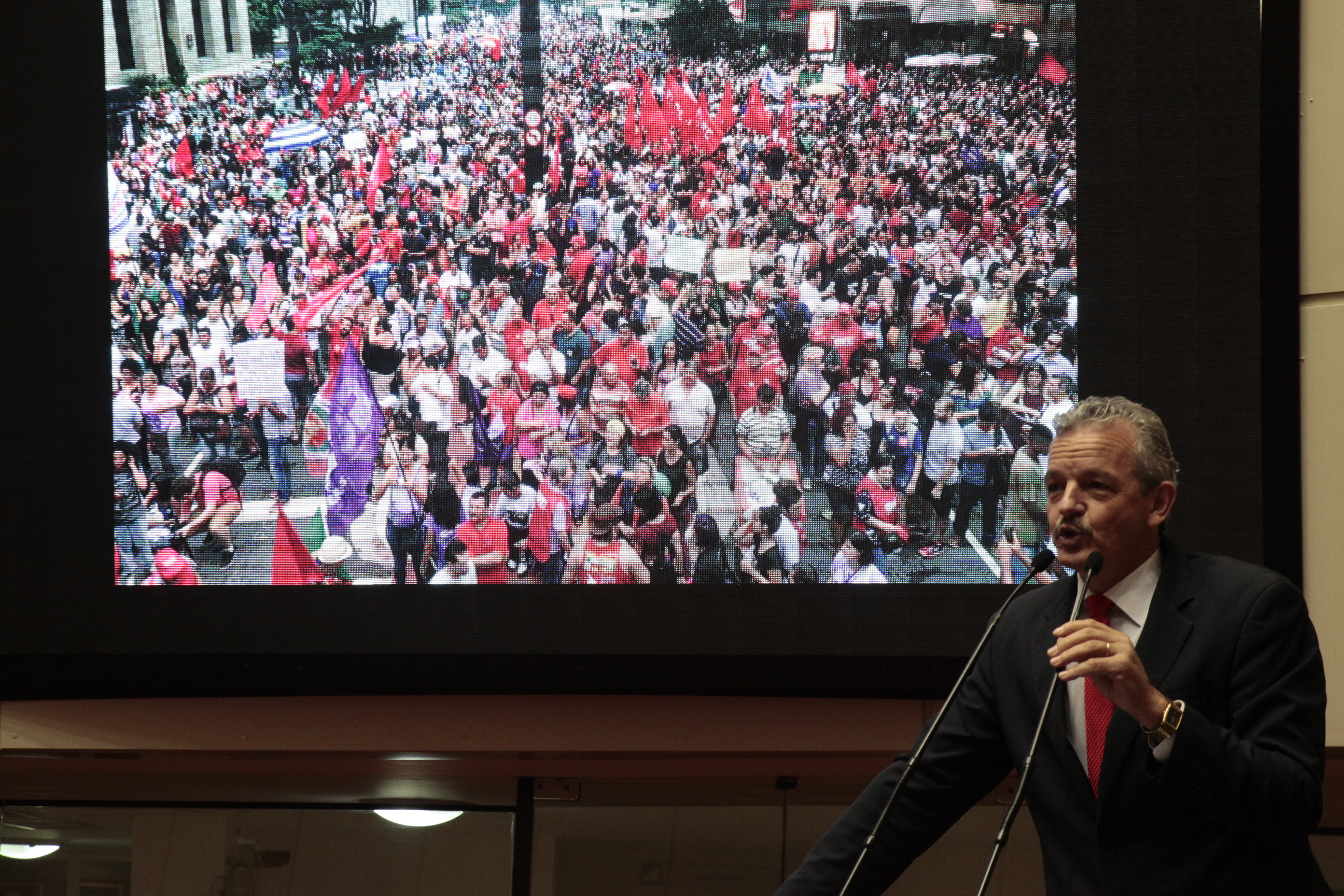Sessão Plenária. Deputado Dirceu Dresch (PT)