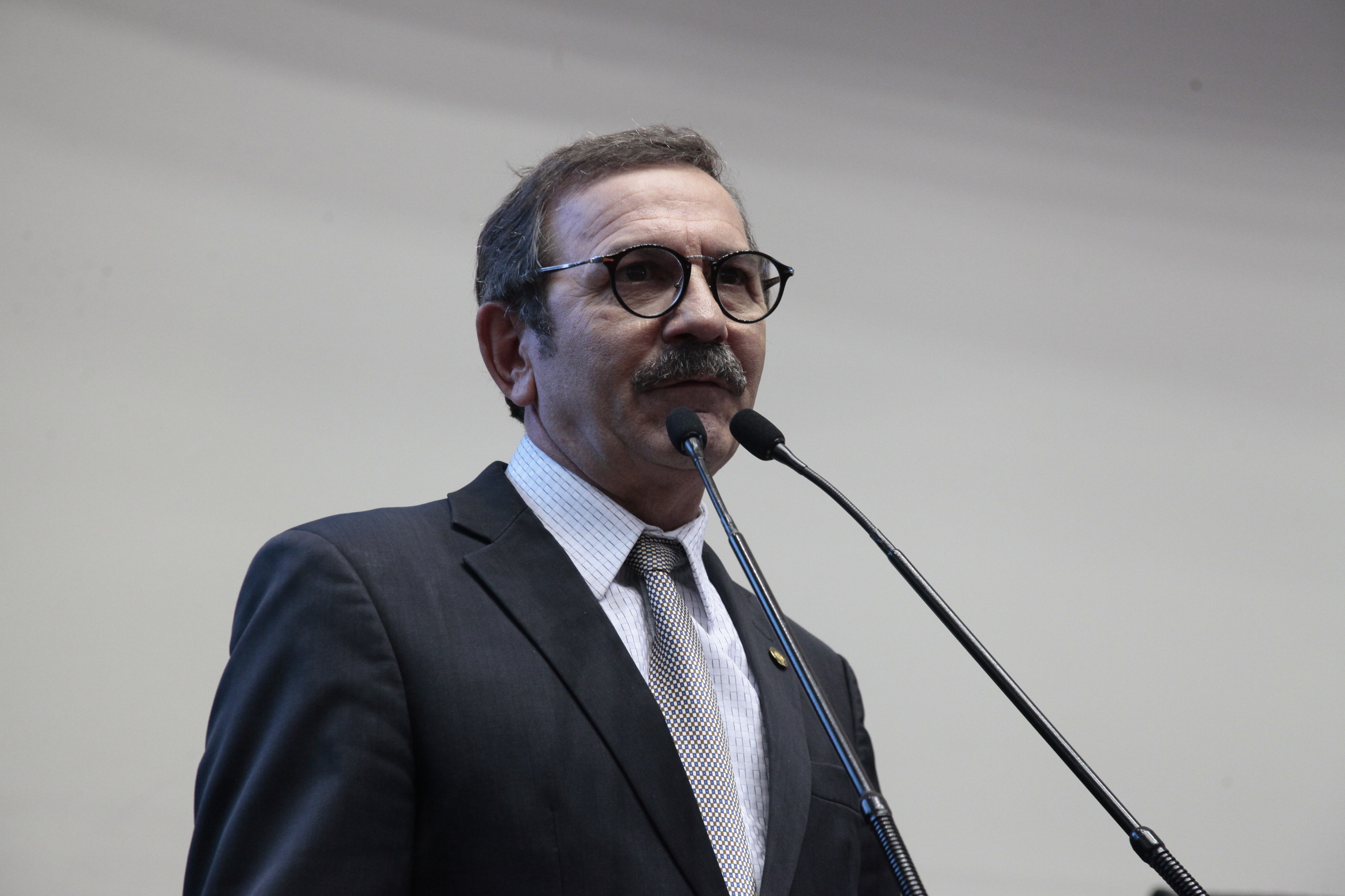 Sessão Plenária. Deputado Serafim Venzon (PSDB)