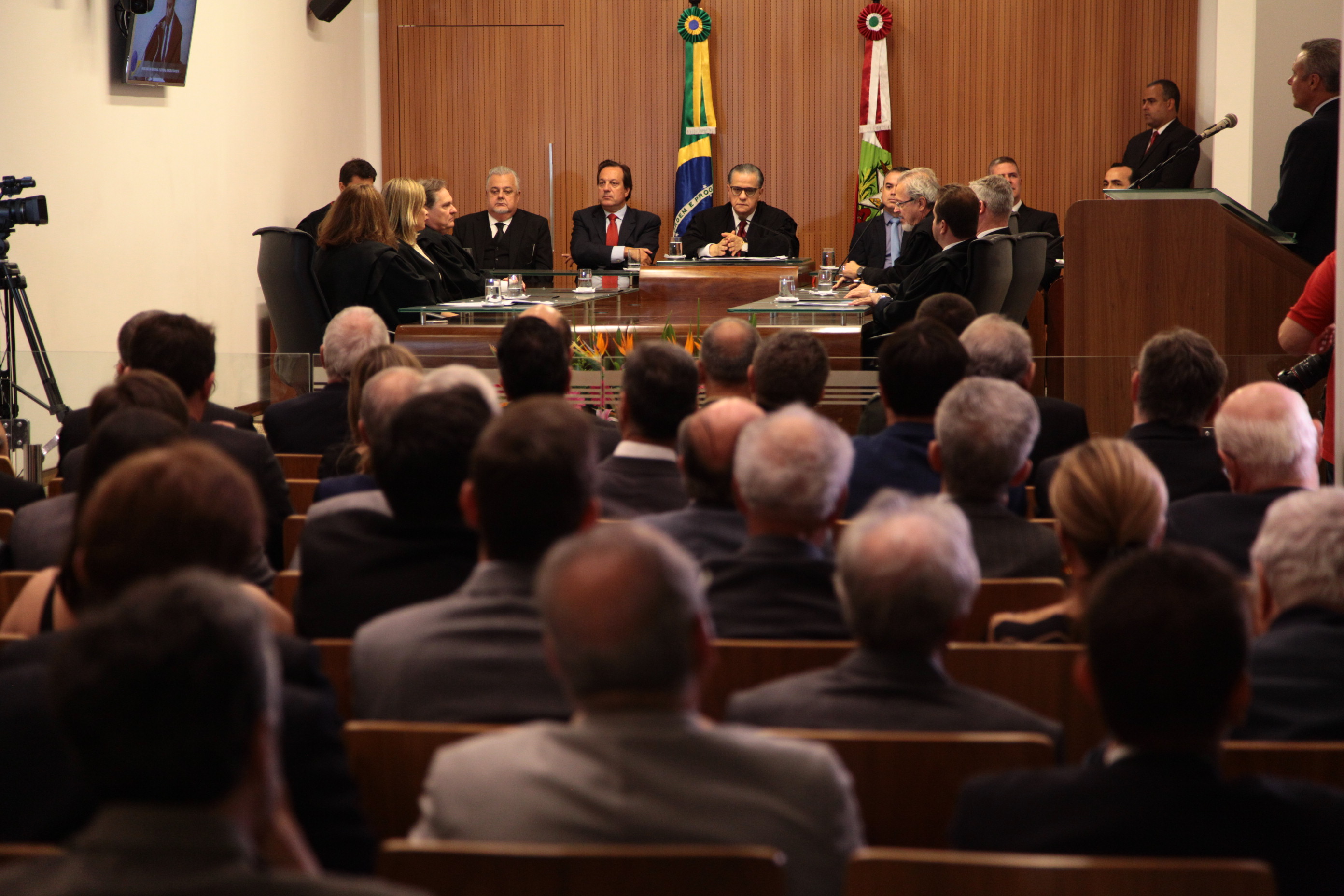 Posse no TRE