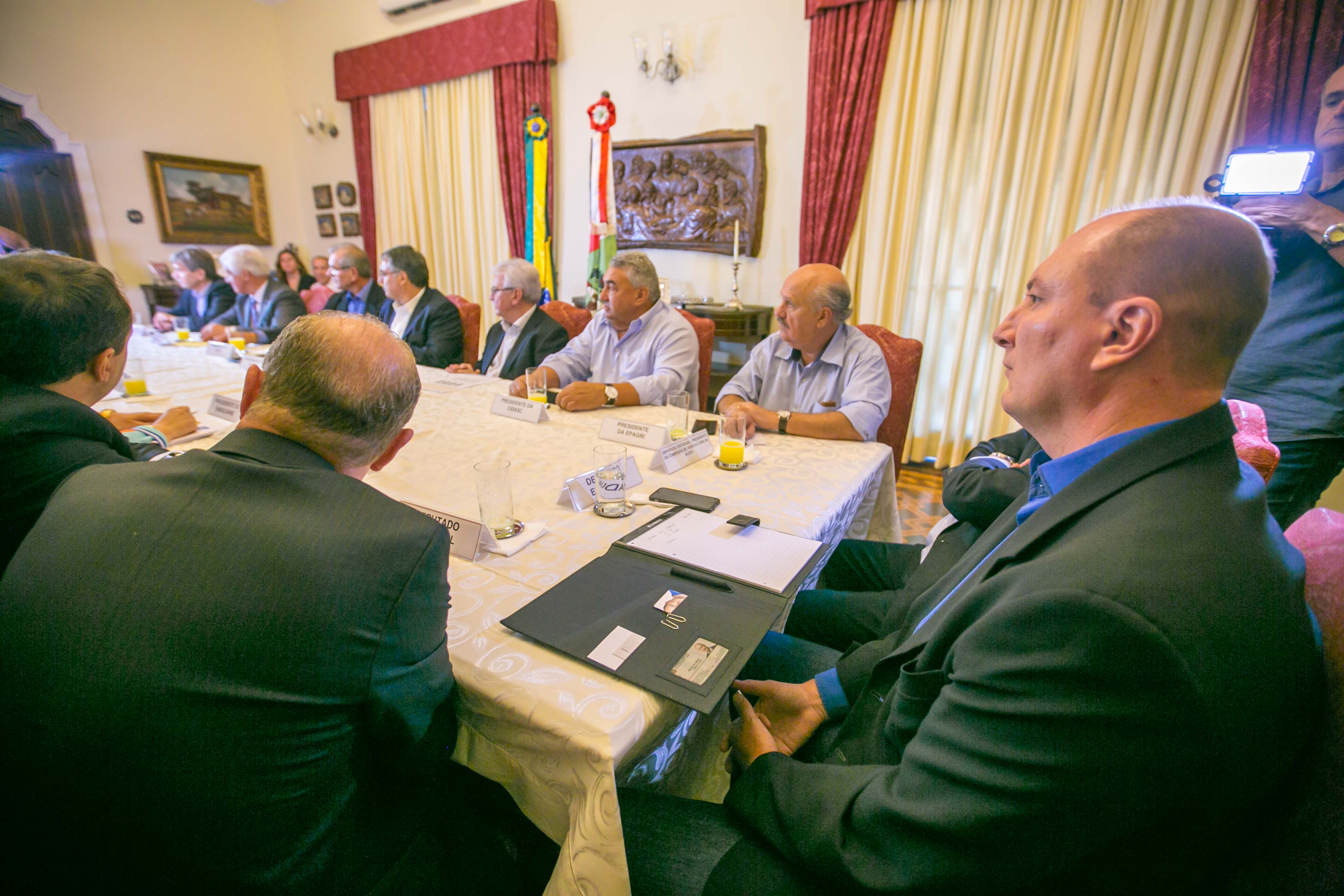 Reunião na Casa da Agronômica