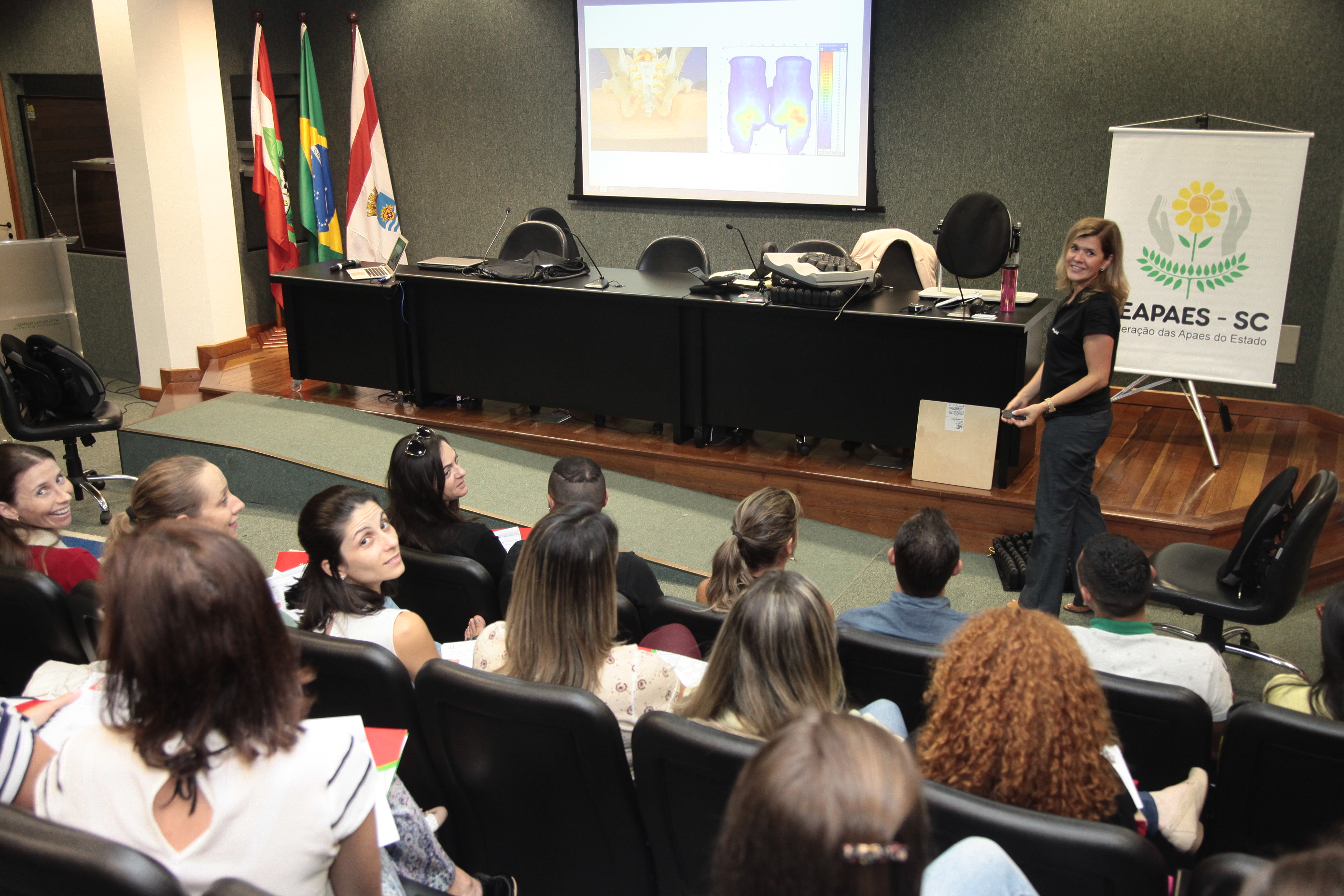 Seminário Adequação Postural para Pessoas com Deficiência
