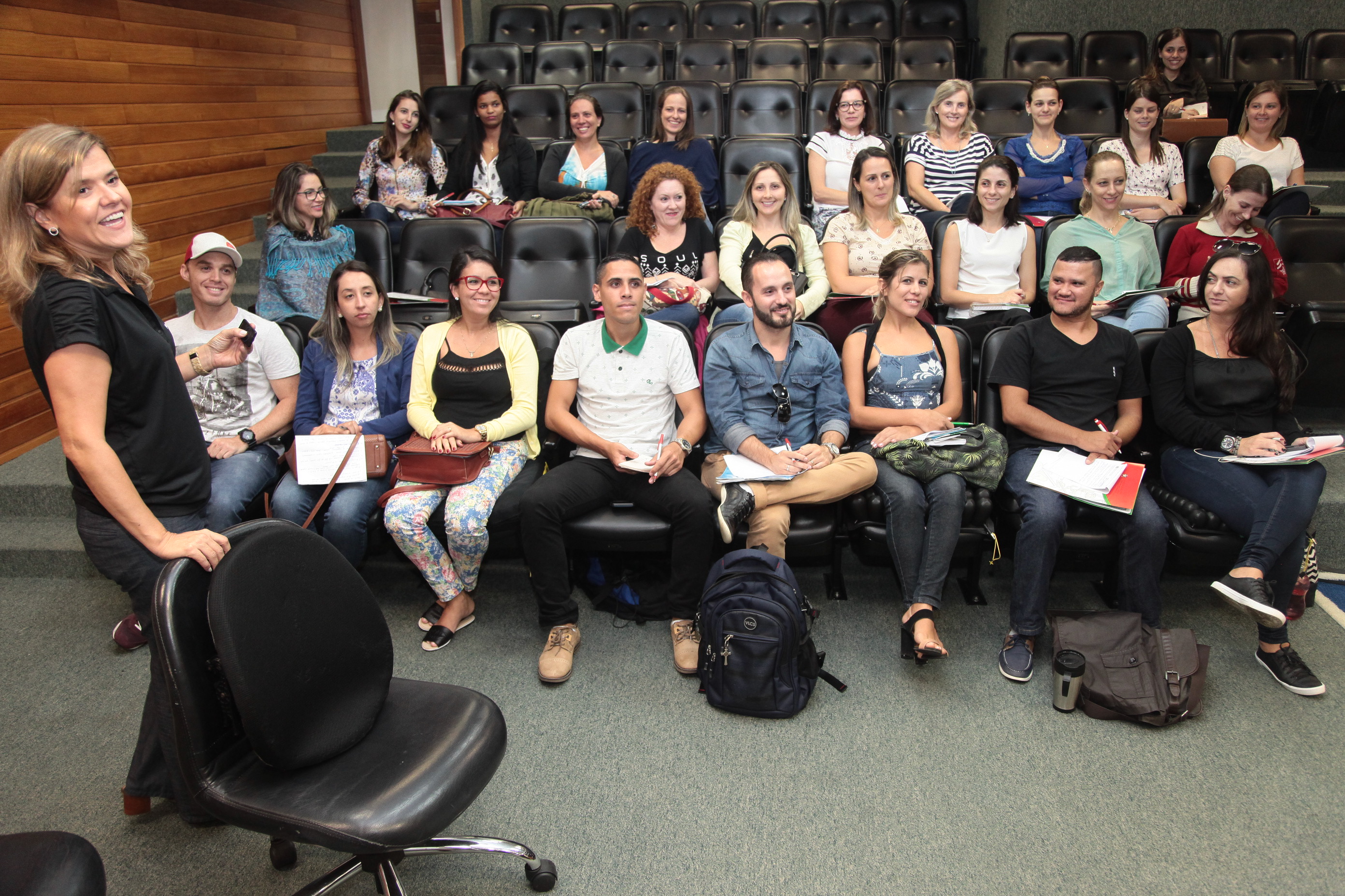 Seminário Adequação Postural para Pessoas com Deficiência.