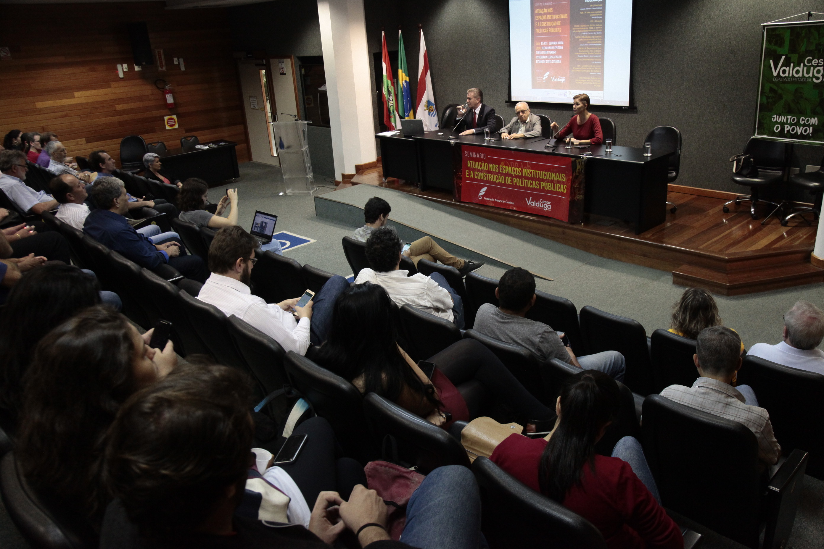 Seminário Institucional Promovido pelo Gabinete Deputado Cesar Valduga (PCdoB).