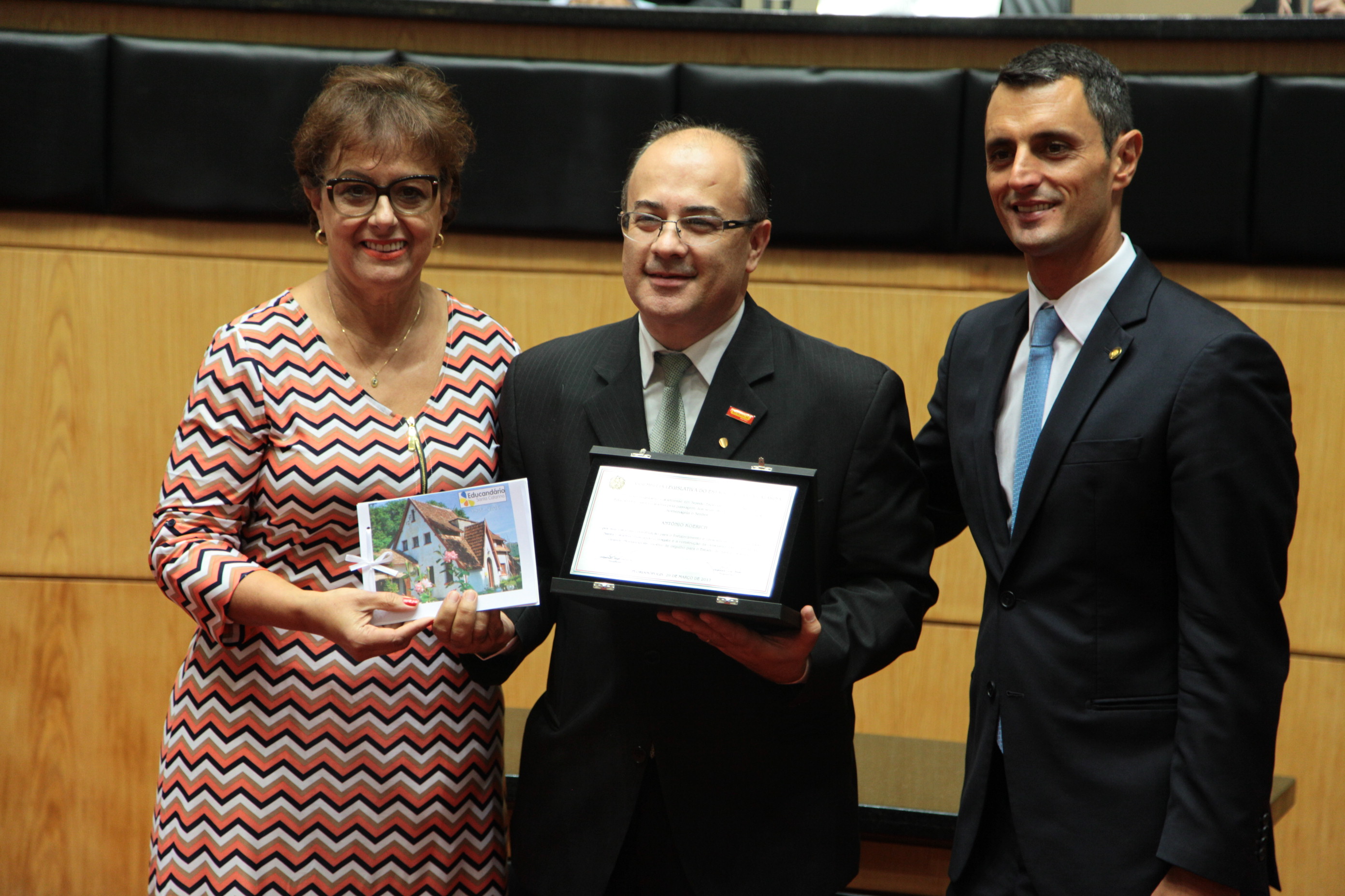 80 Anos do Educandário de Santa Catarina - Antônio Koerich