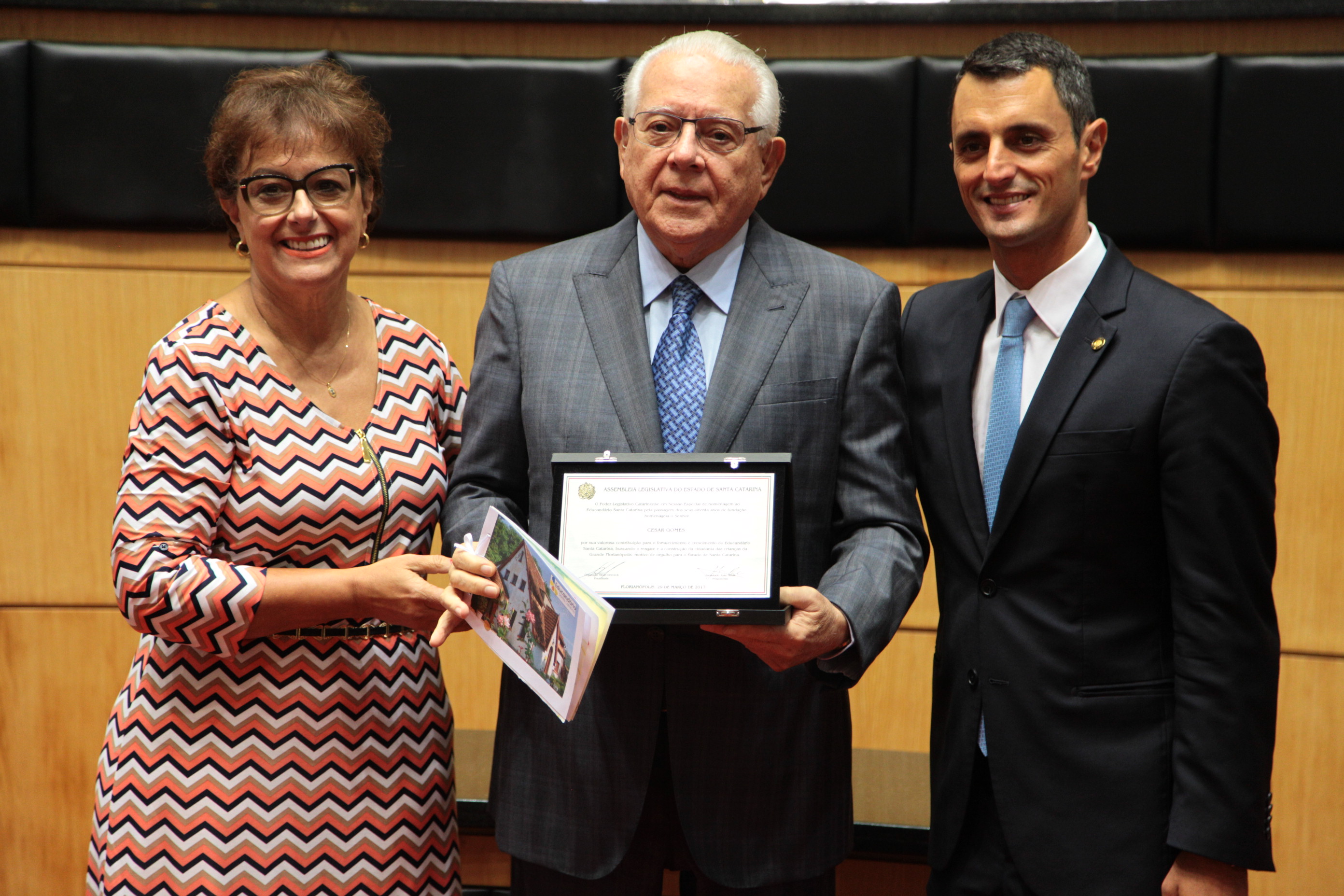 80 Anos do Educandário de Santa Catarina - Cesar Gomes