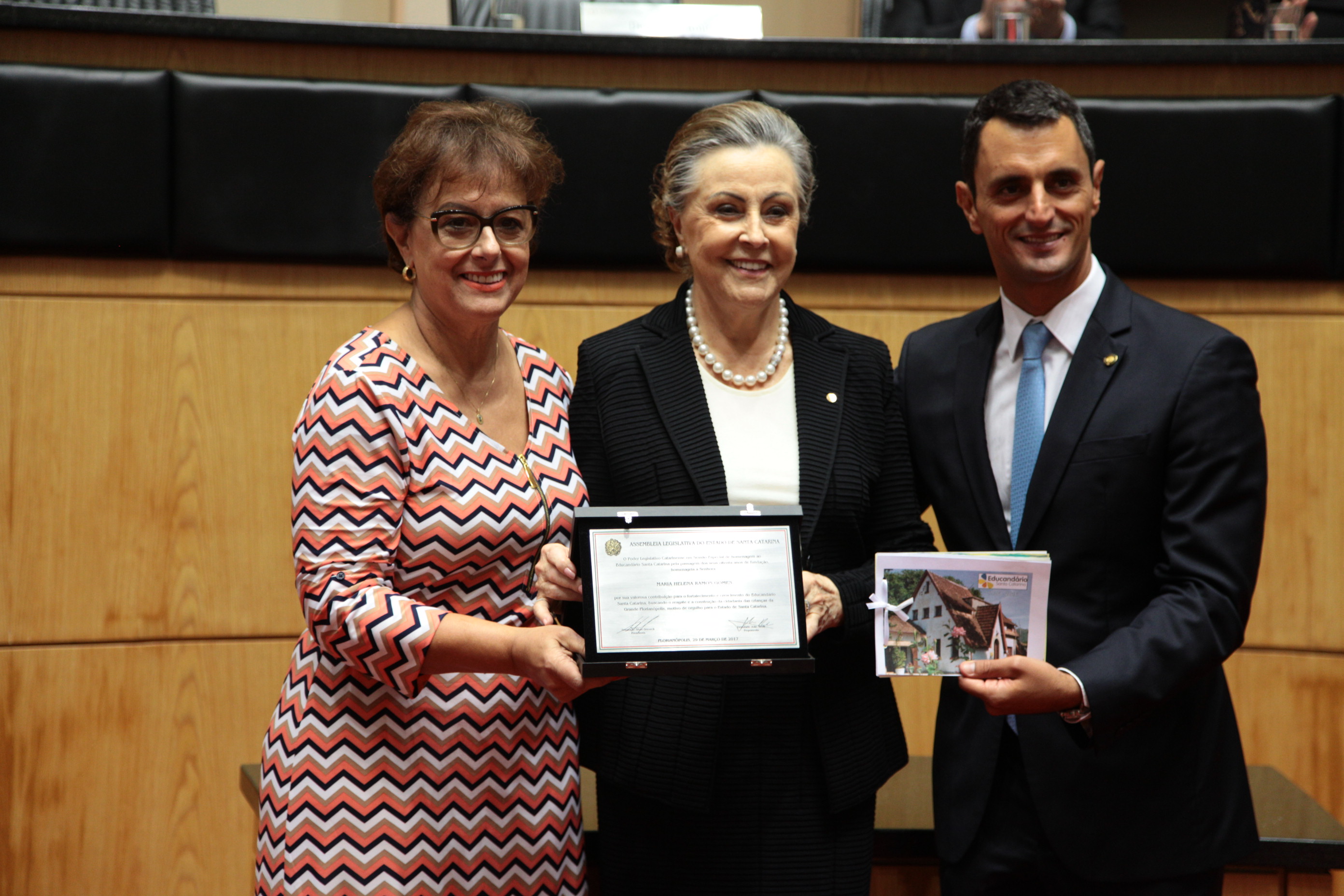 80 Anos do Educandário de Santa Catarina - Maria Helena Ramos Gomes