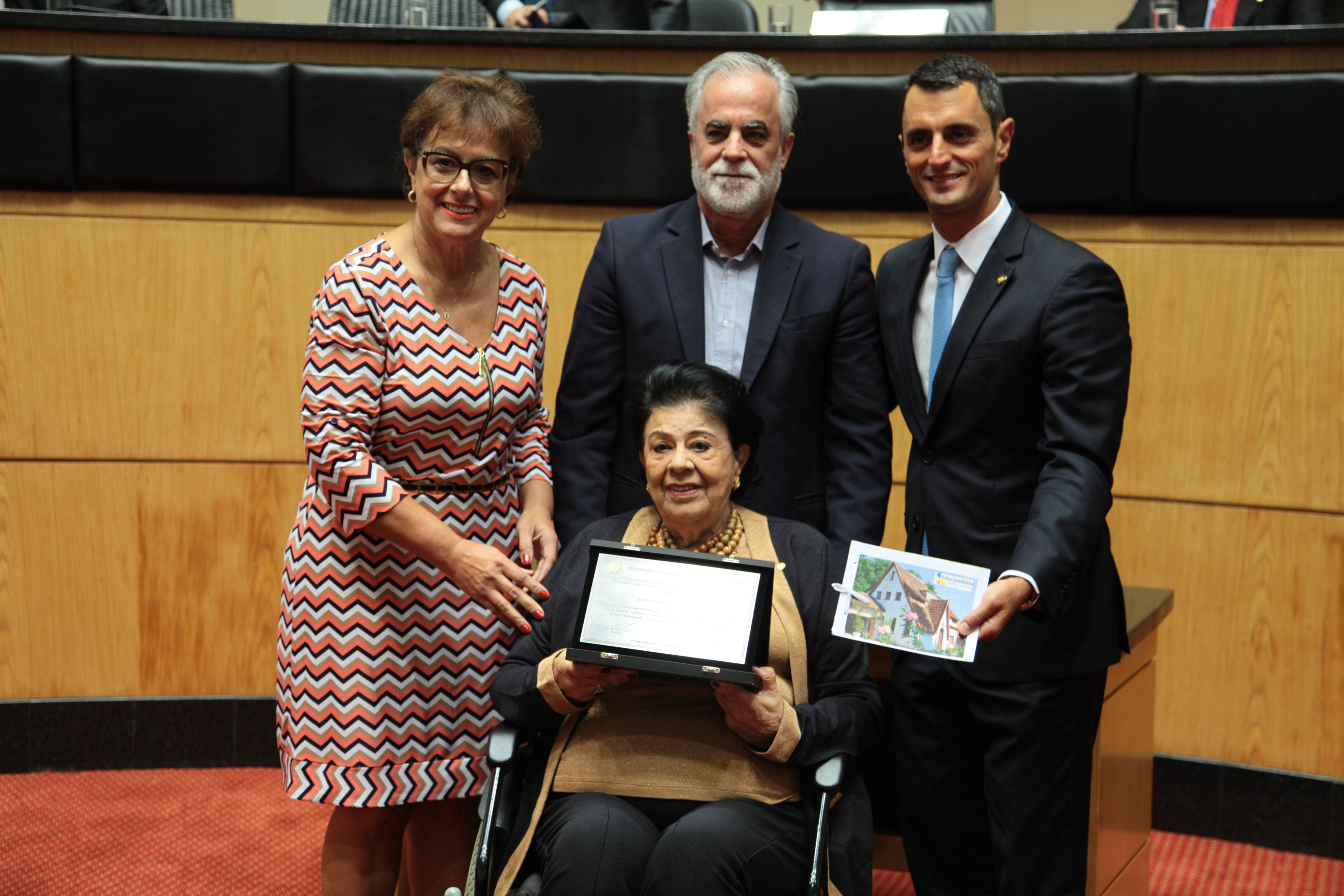 80 Anos do Educandário de Santa Catarina - Mercedes Vila da Silva