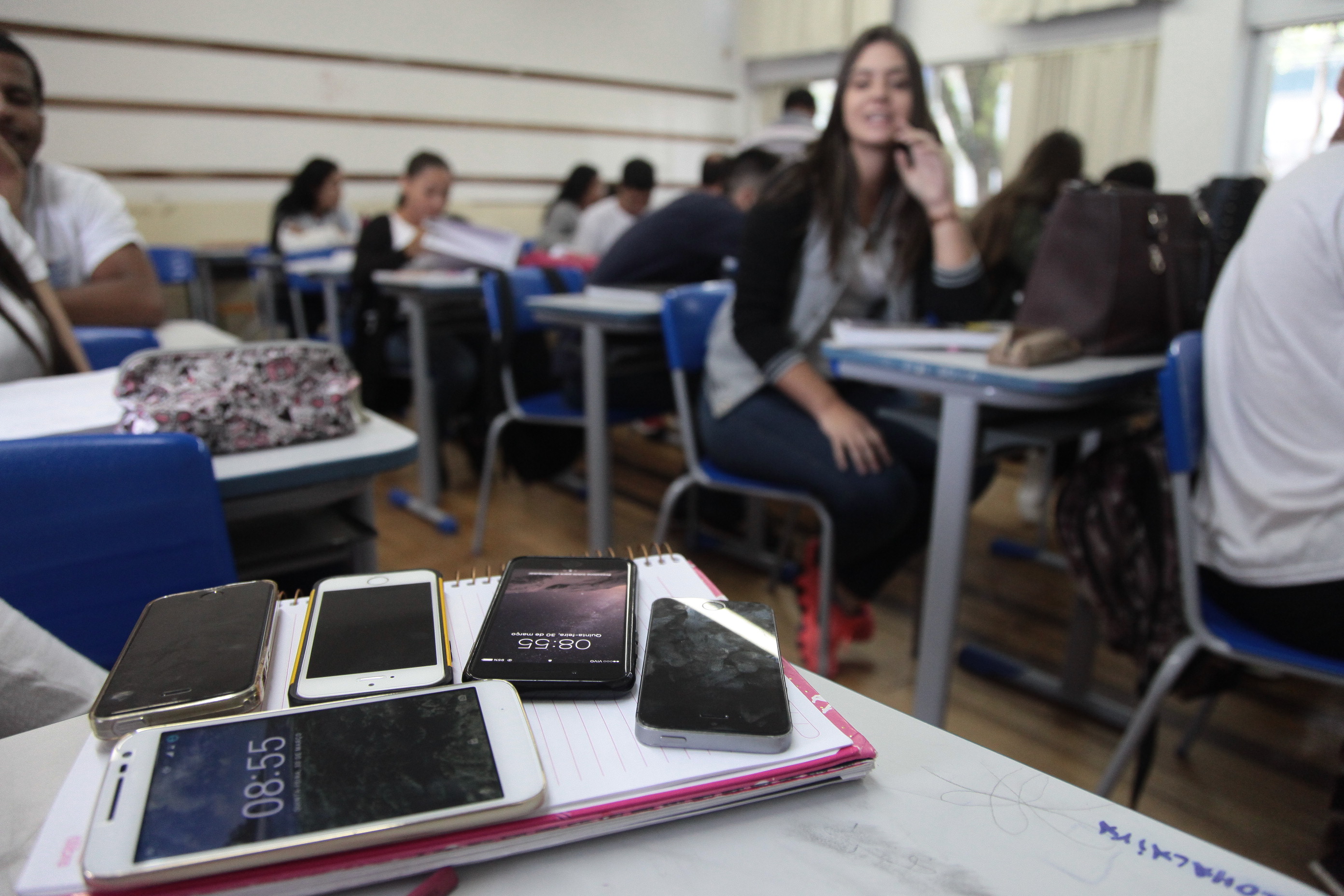 PL Propõe Liberação do Uso do Celular em Sala de Aula.