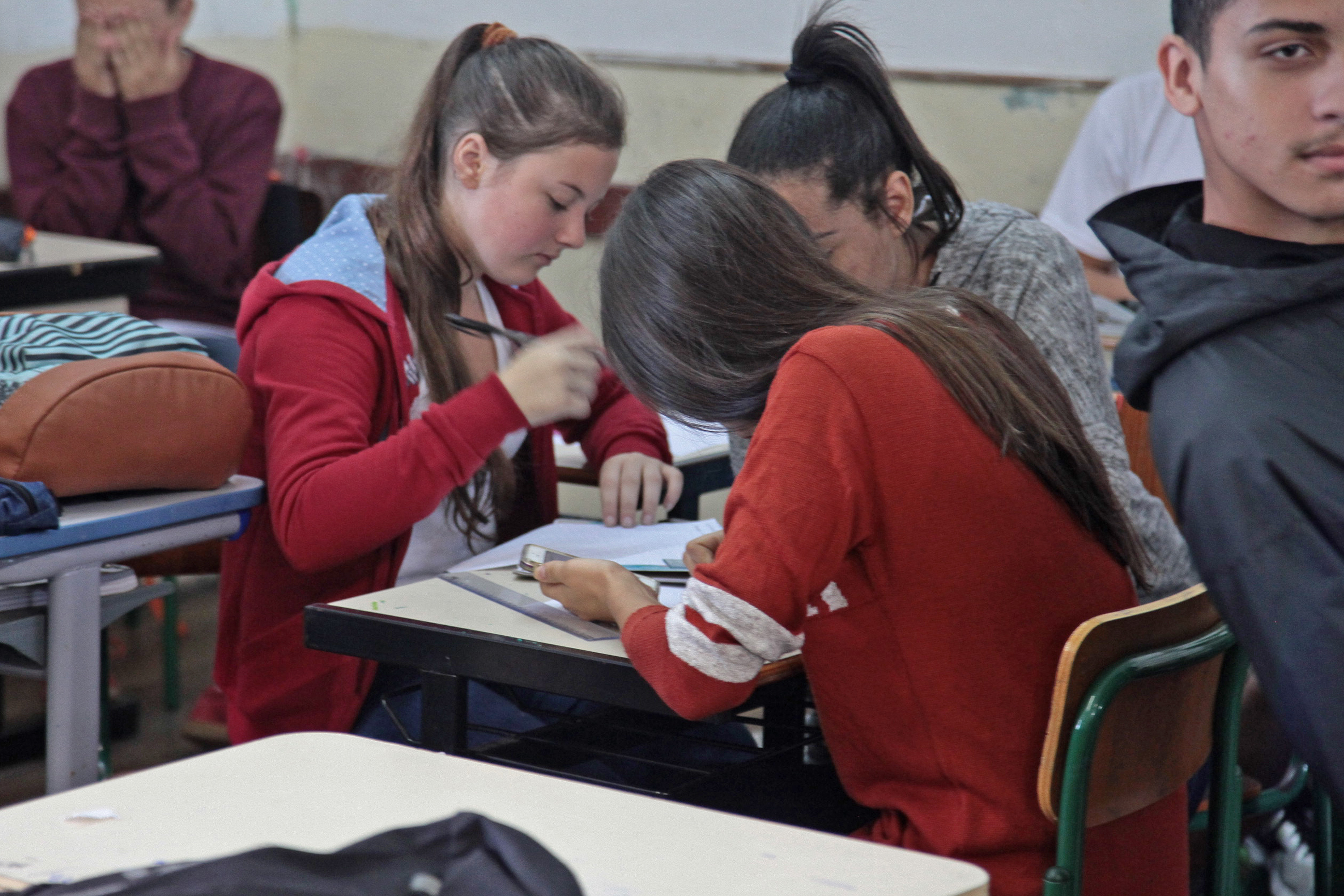 PL Propõe Liberação do Uso do Celular em Sala de Aula.