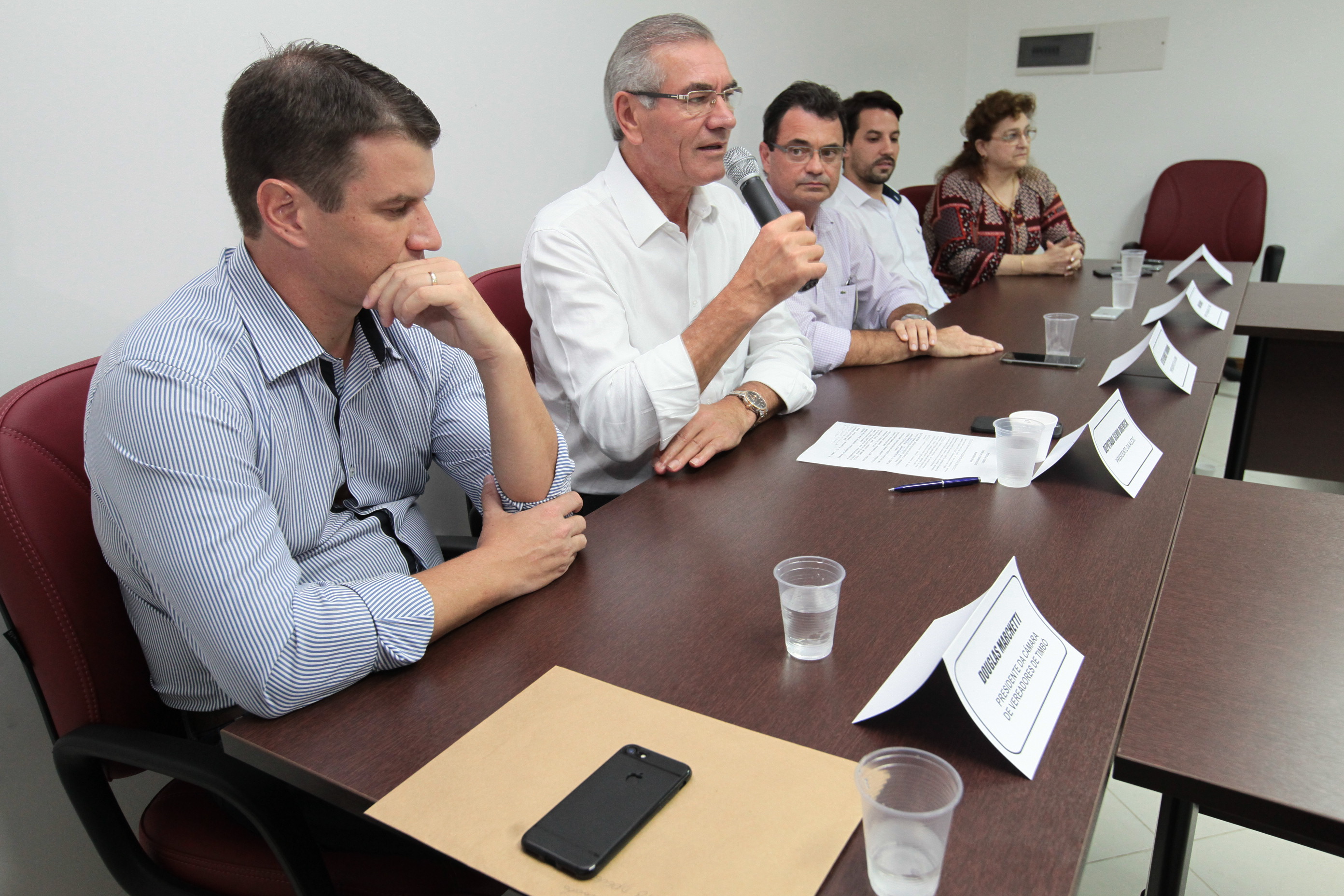 Associação Empresarial do Médio Vale do Itajaí CET - Centro Empresarial de Timbó.