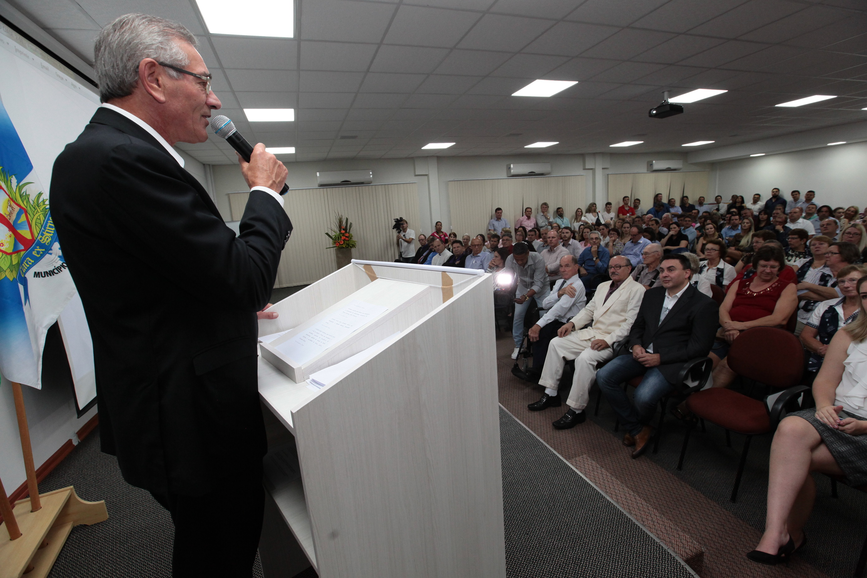 Solenidade de inauguração dos leitos de UTI do Hospital OASE em Timbó.